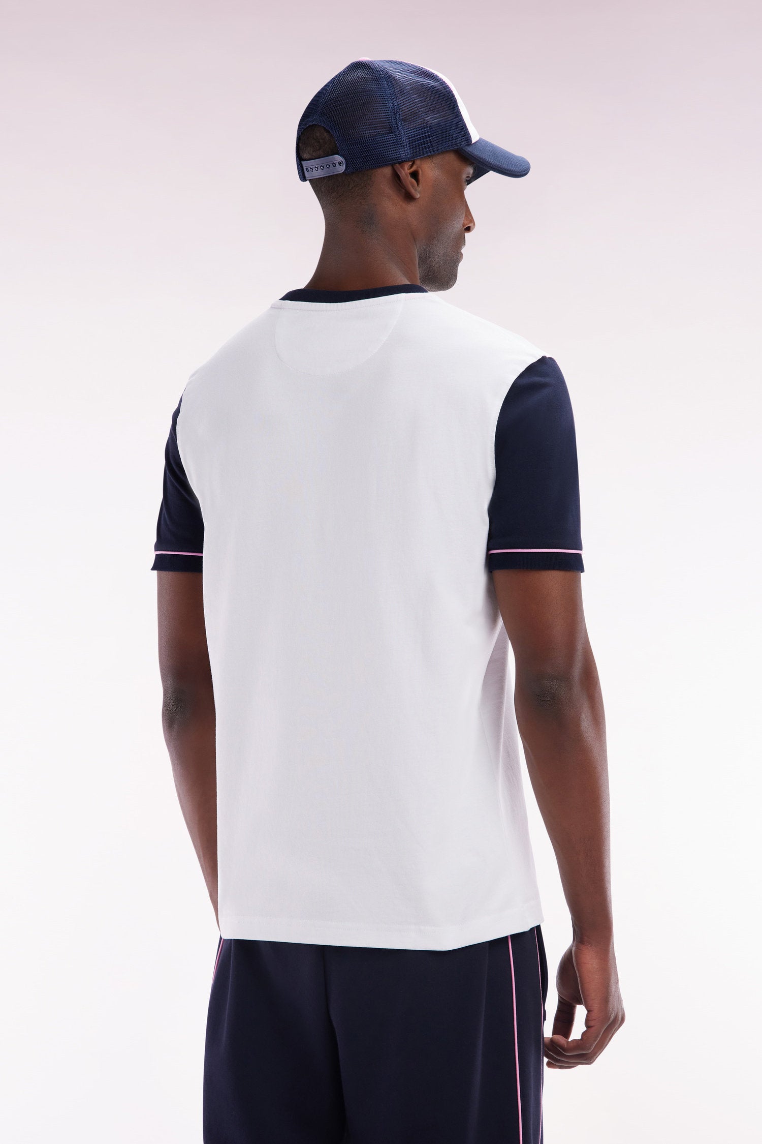 Eden Park_Straight-Fit Two-Tone White Cotton T-Shirt with Eden Park French Flair Embroidery_E25MAITC0018_BC_02