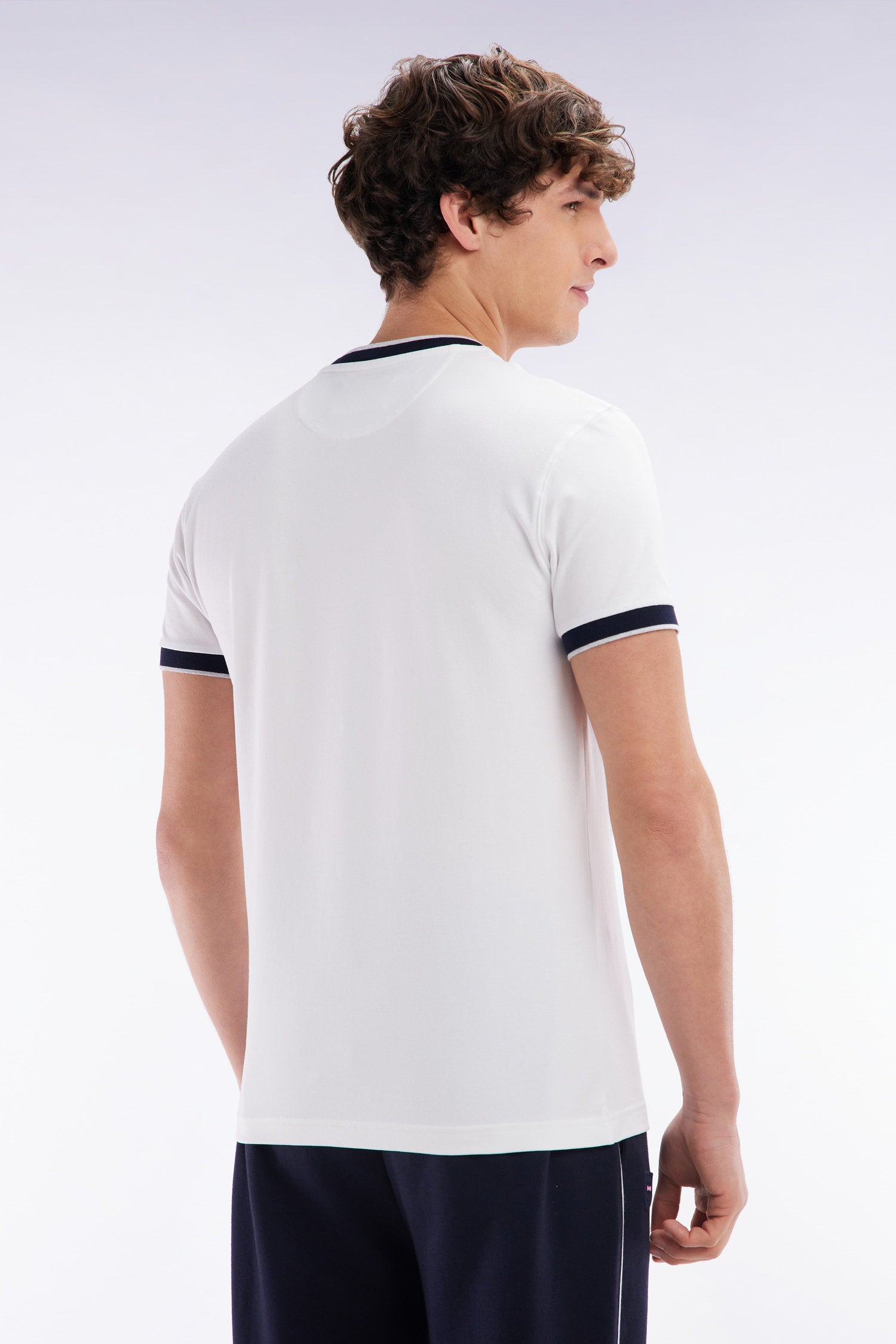 Eden Park_Slim-Fit White Stretch Cotton T-Shirt_E25MAITC0020_BC_04