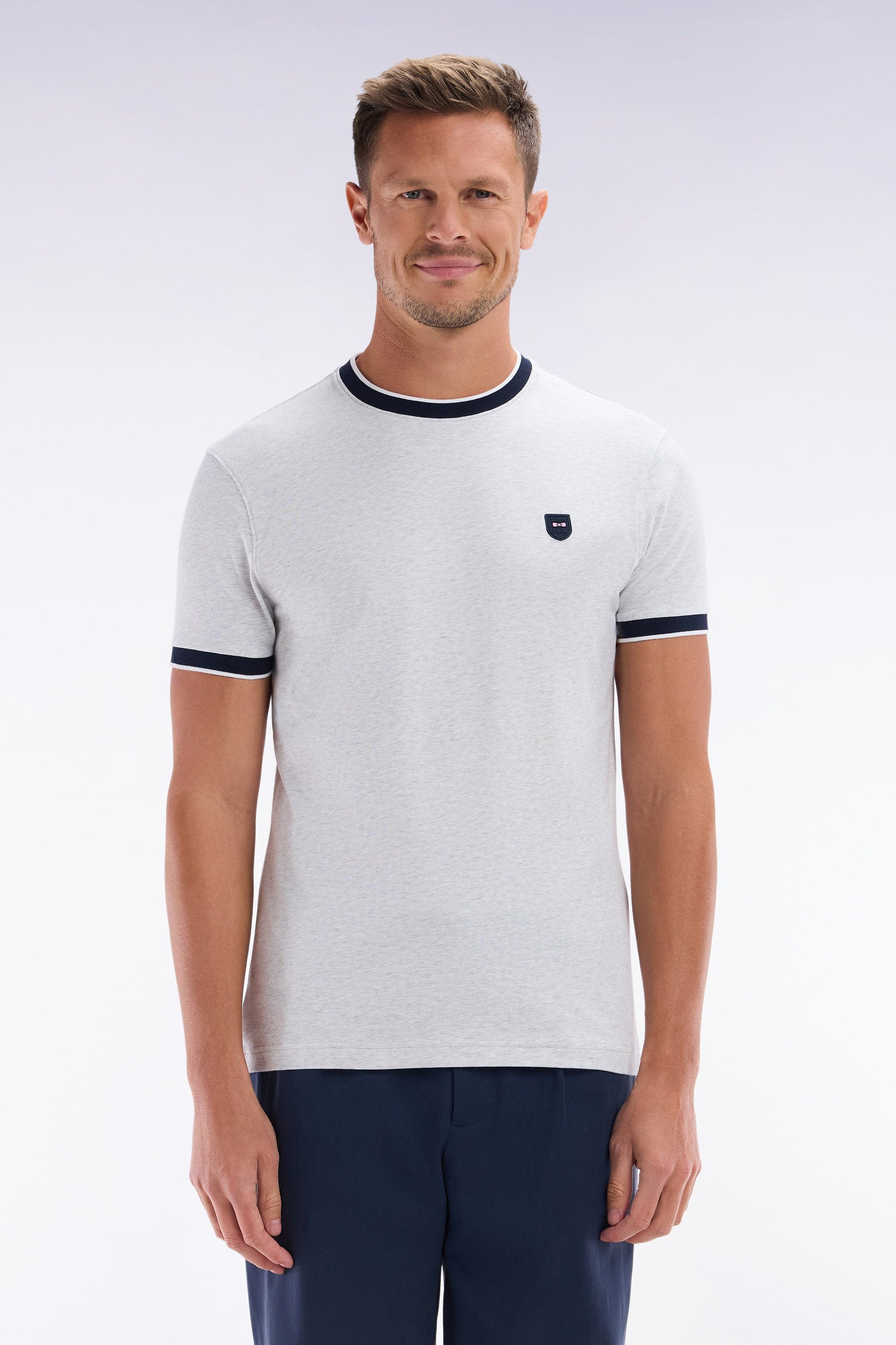 Eden Park_Slim-Fit Grey Stretch Cotton T-Shirt_E25MAITC0020_GRC10_01