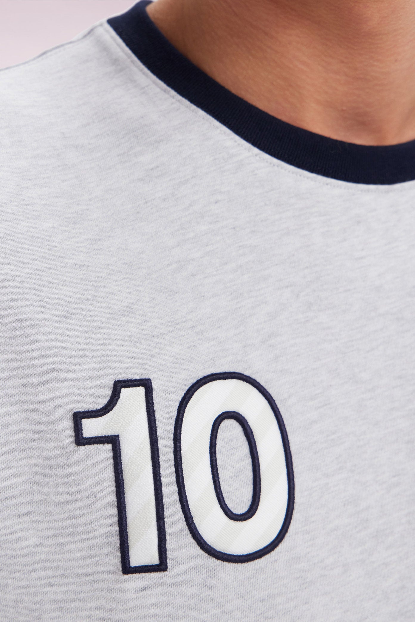 Eden Park_Relaxed Fit Grey Cotton T-Shirt with 10 Embroidery_E25MAITC0048_GRC10_03