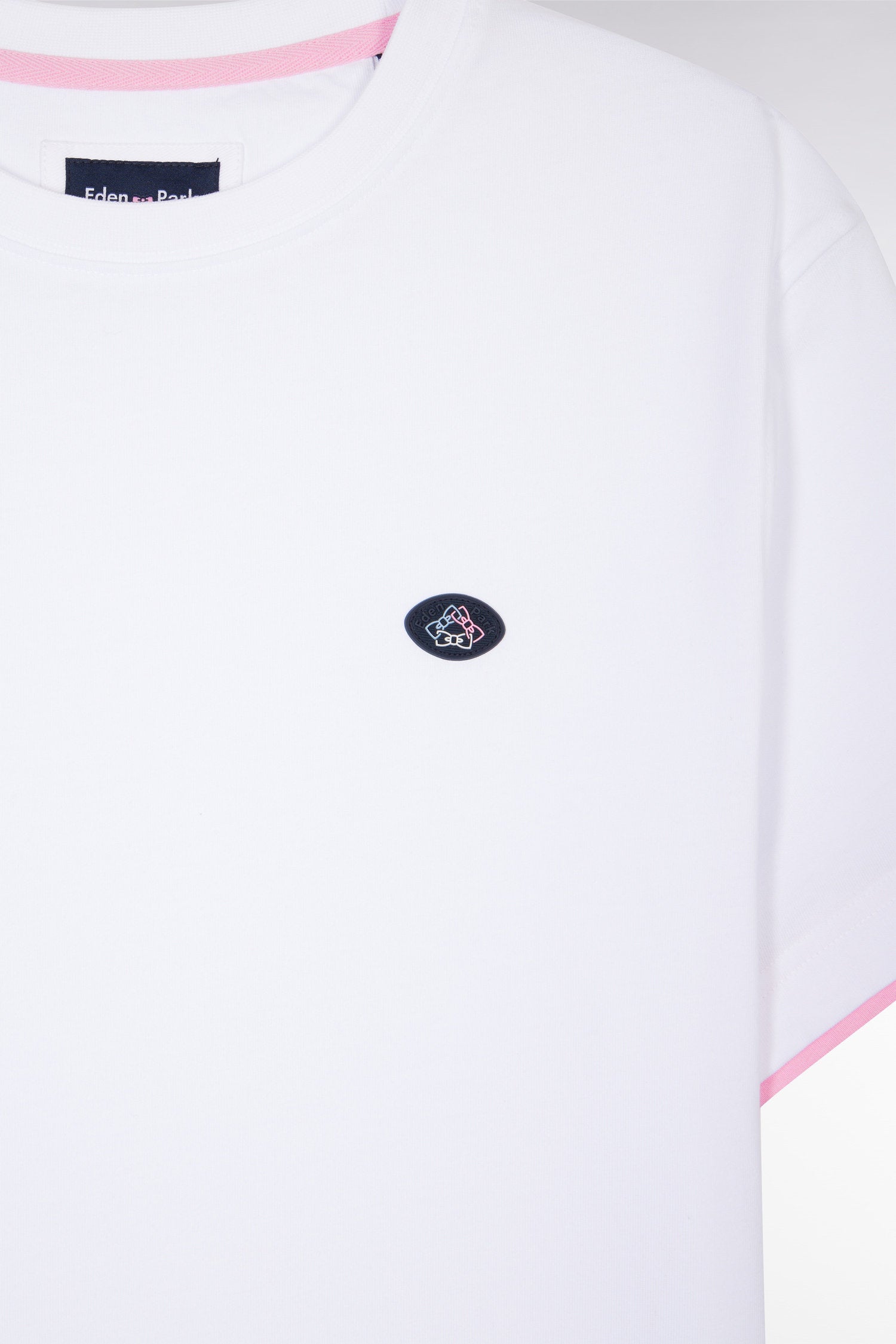 Eden Park_Straight-Fit White Cotton T-Shirt with Colorful Sleeve Trim_E25MAITC0051_BC_05