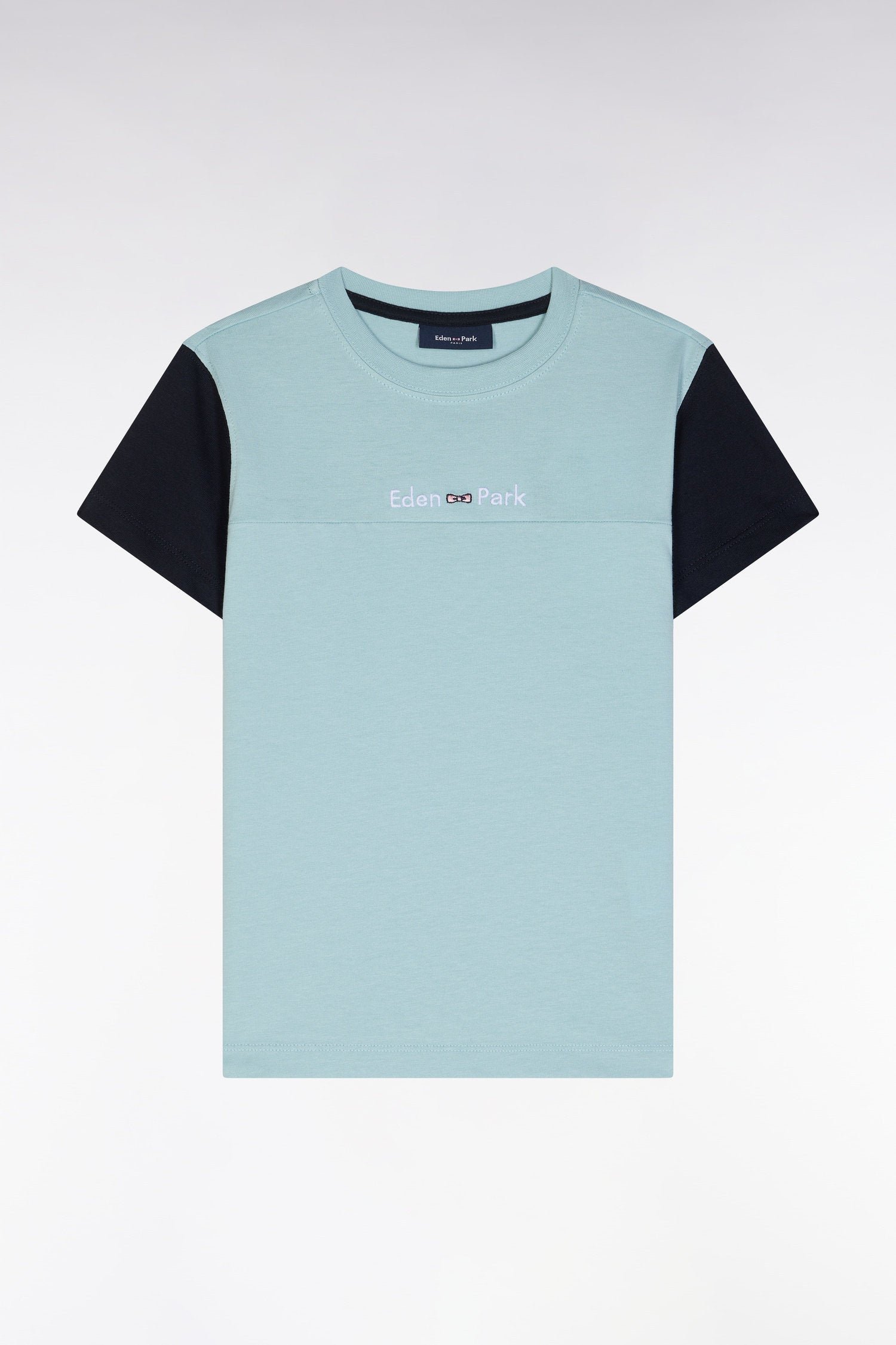 Eden Park_Straight-Fit Sea Green Cotton T-Shirt with Navy Sleeves_E25MAITC0055_VEC18_01