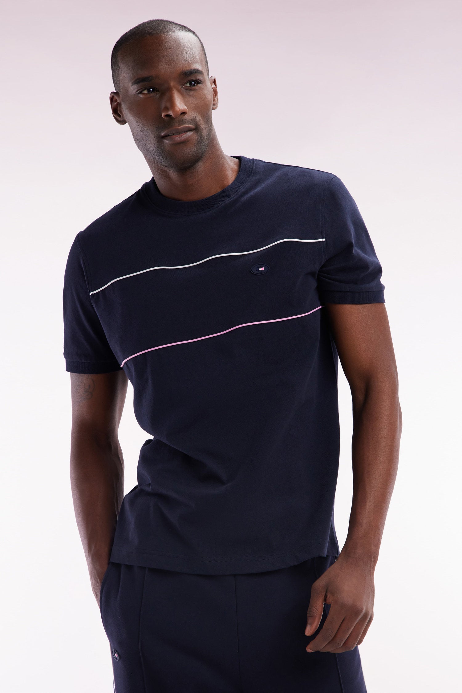 Eden Park_Straight-Fit XV De France T-Shirt in Navy Cotton with Piping_E25MAITC0071_BLF_02