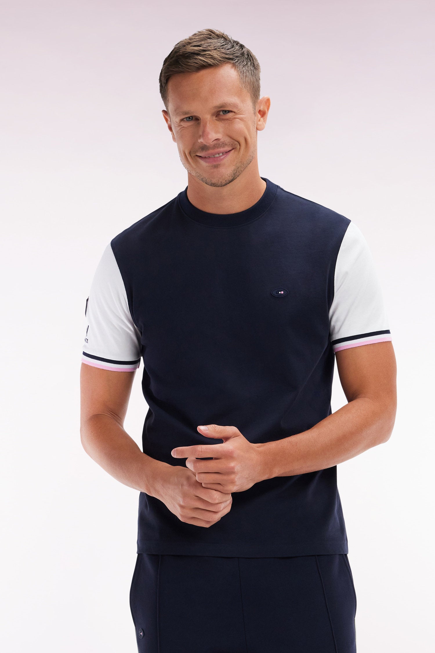 Eden Park_Straight-Fit Two-Tone XV De France T-Shirt in Navy Cotton with Rooster Embroidery_E25MAITC0076_BLF_03