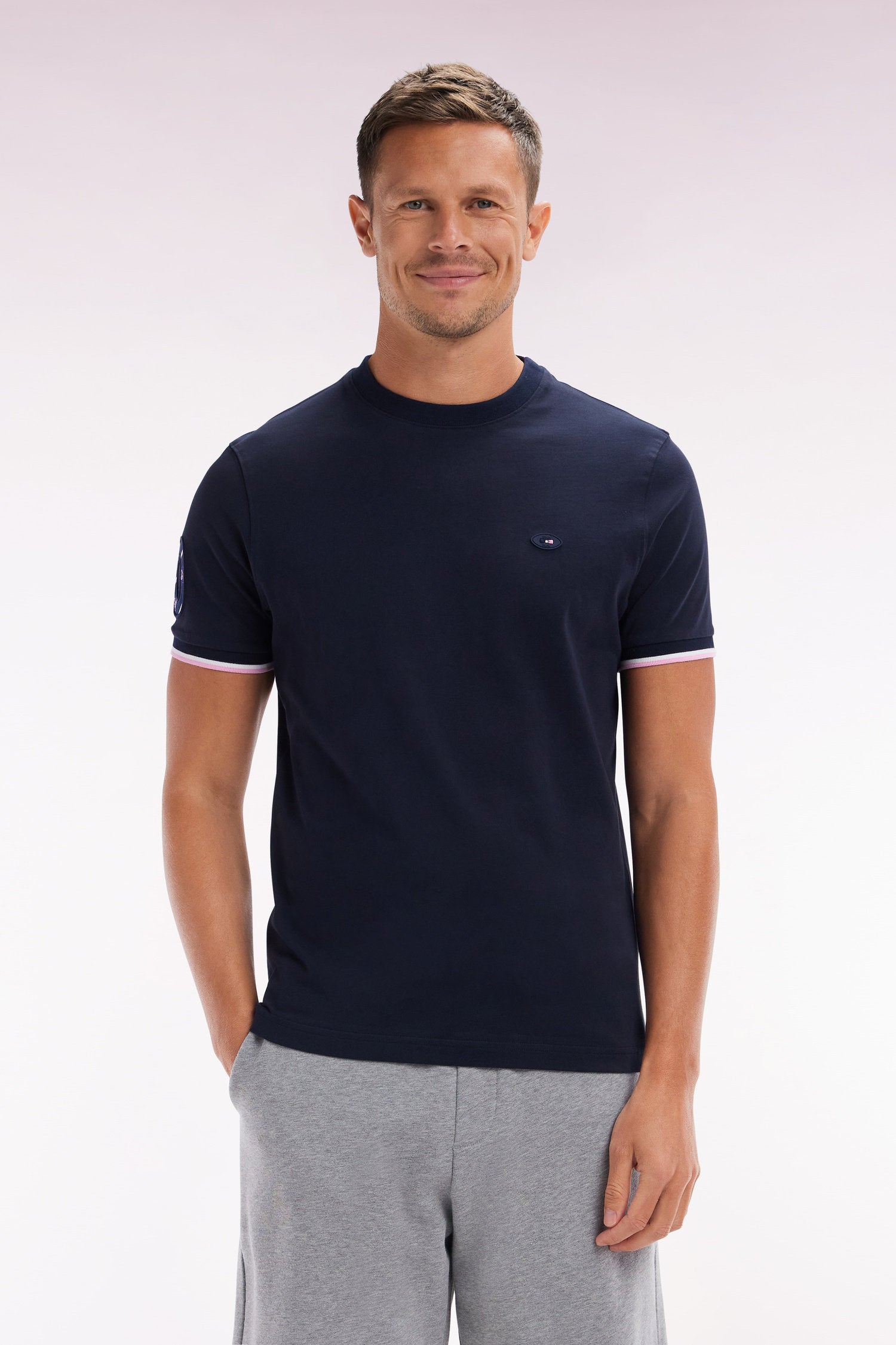Eden Park_Straight-Fit XV De France T-Shirt in Navy Cotton with 10 Embroidery_E25MAITC0078_BLF_01
