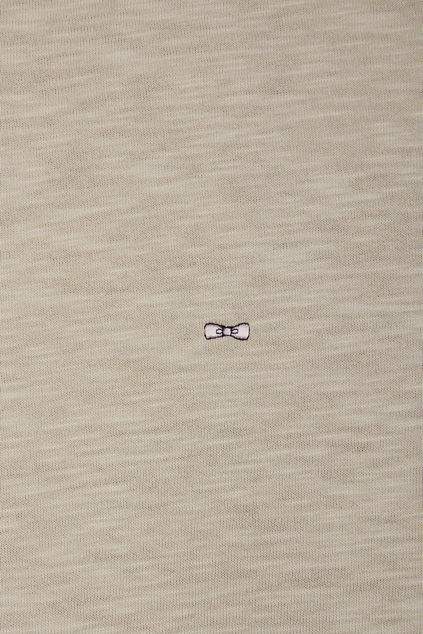 Eden Park_Straight Fit Beige Slub Cotton Jersey T-Shirt_E25MAITC0079_BEM7_05