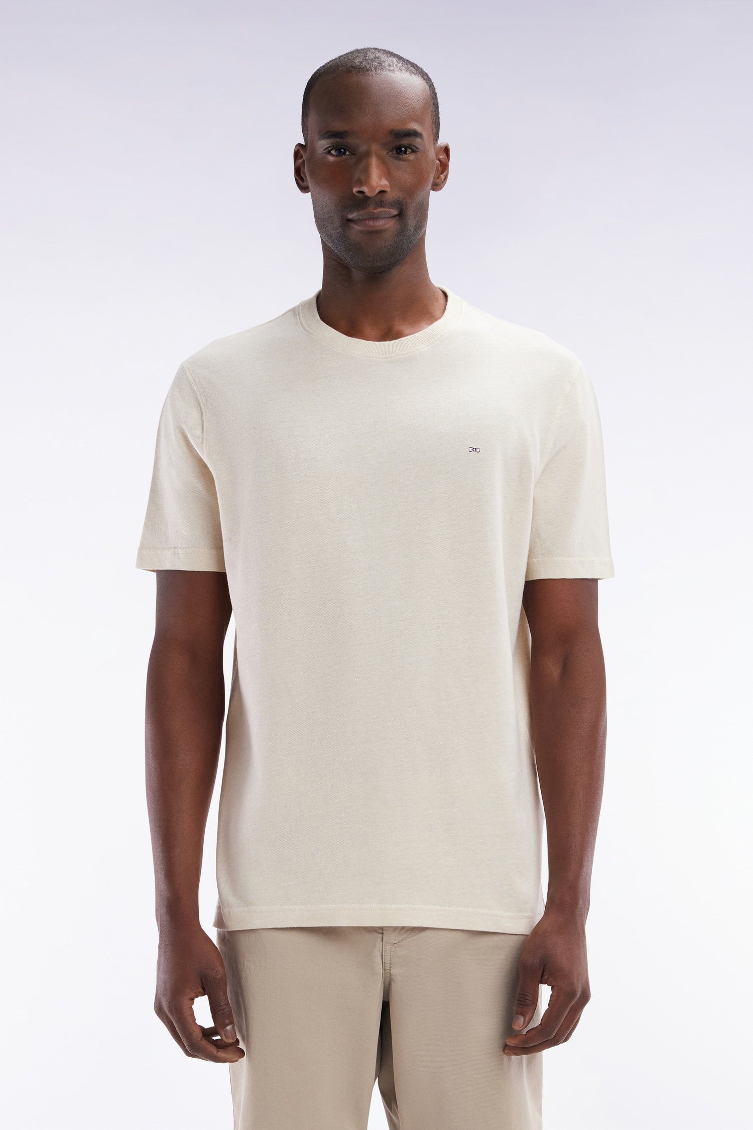 Eden Park_Straight-Fit Ecru T-Shirt in Cotton and Linen Blend_E25MAITC0080_BEC15_01