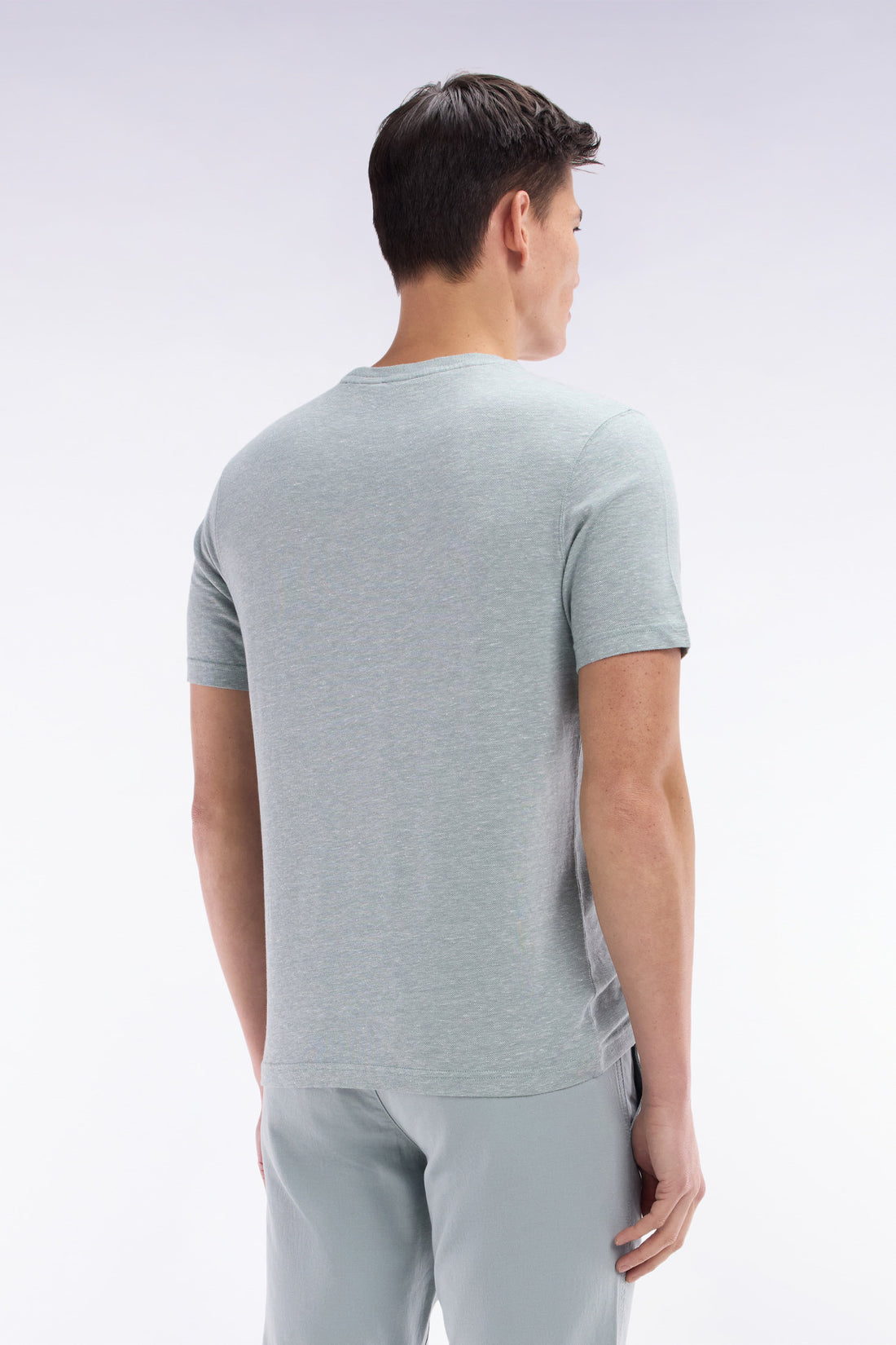 Eden Park_Straight-Fit Medium Grey T-Shirt in Cotton and Linen Blend_E25MAITC0080_GRM26_02
