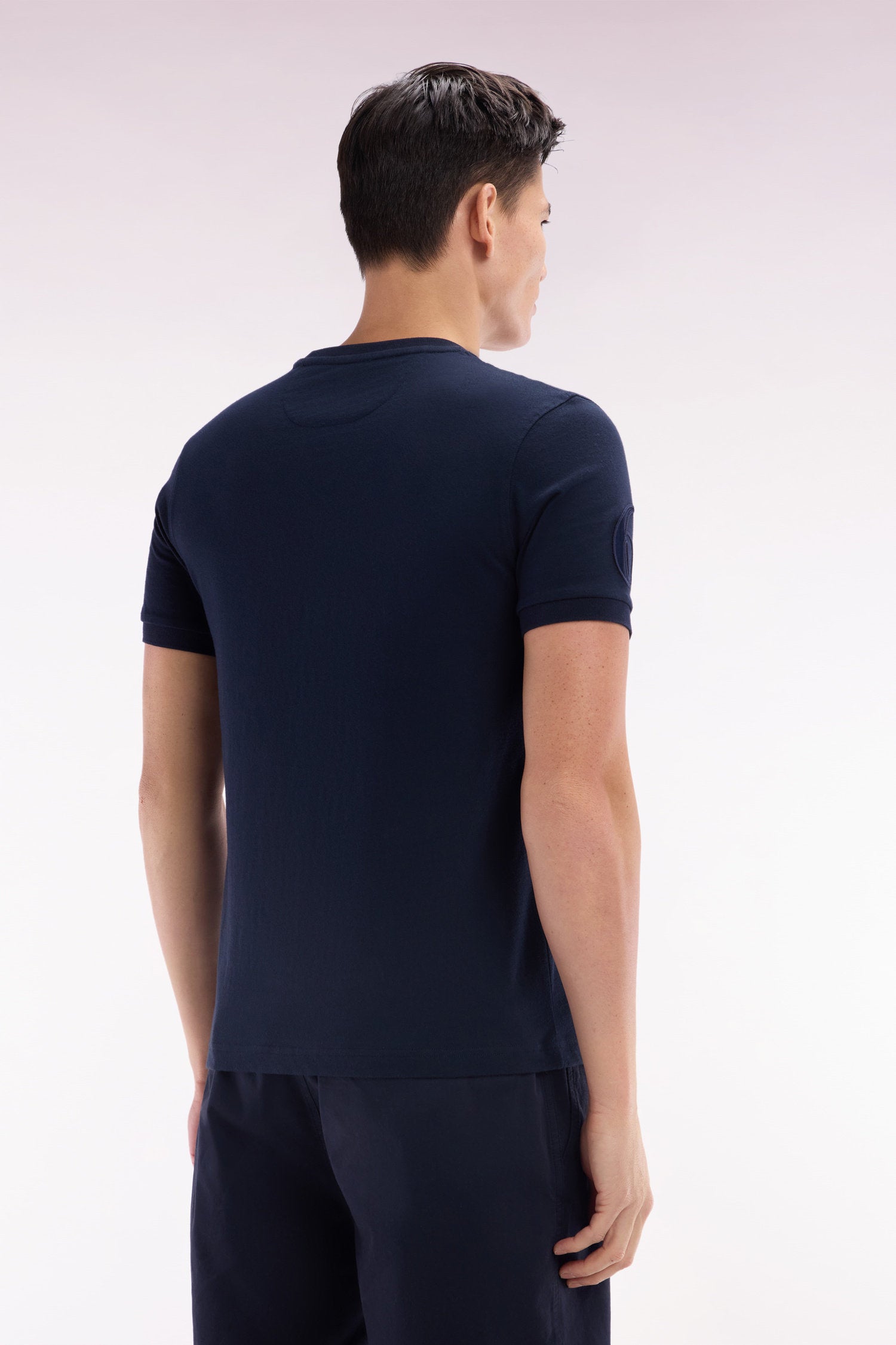 Eden Park_Straight-Fit Navy Cotton T-Shirt with 6 Nations Patch_E25MAITC0085_BLF_02