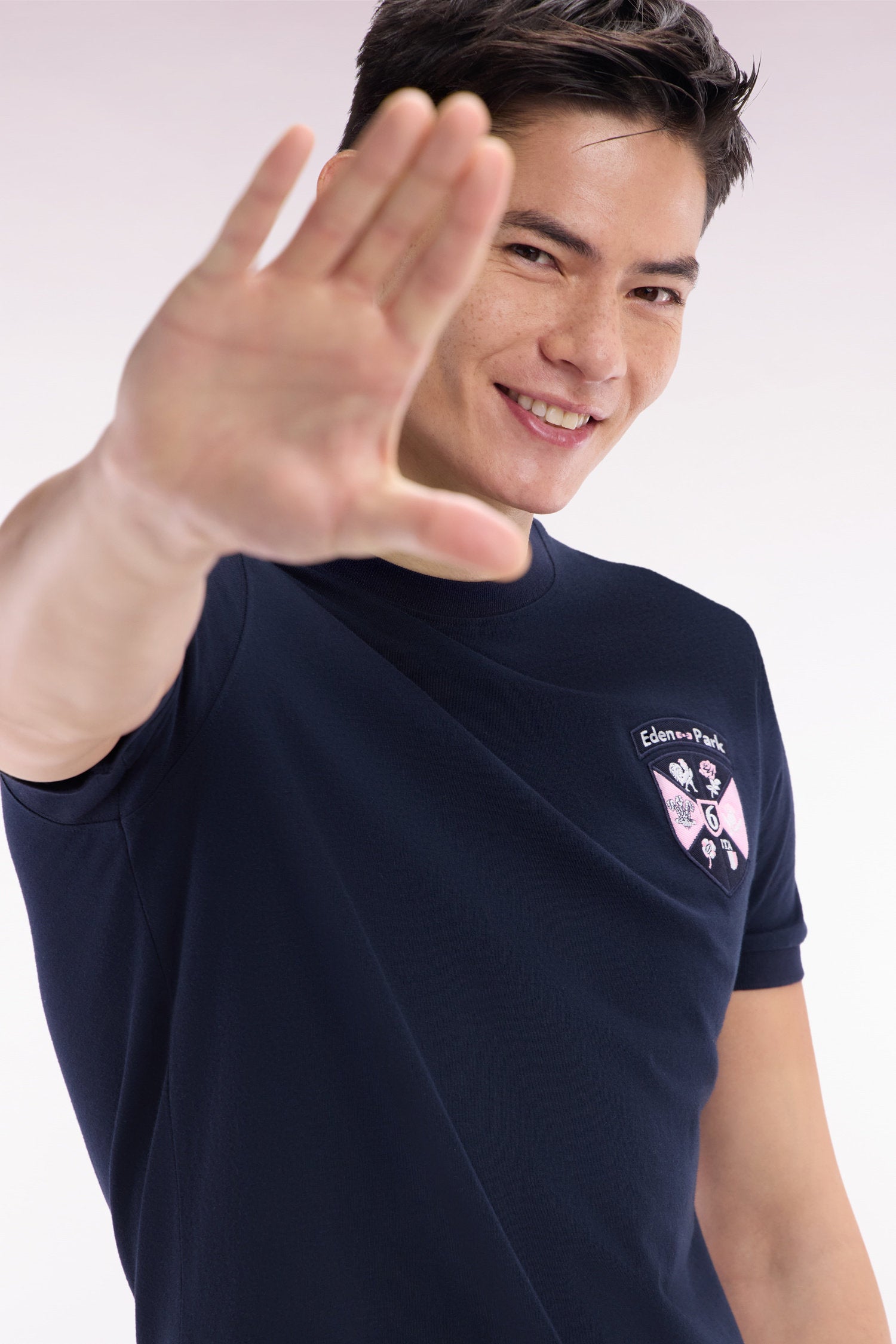 Eden Park_Straight-Fit Navy Cotton T-Shirt with 6 Nations Patch_E25MAITC0085_BLF_03