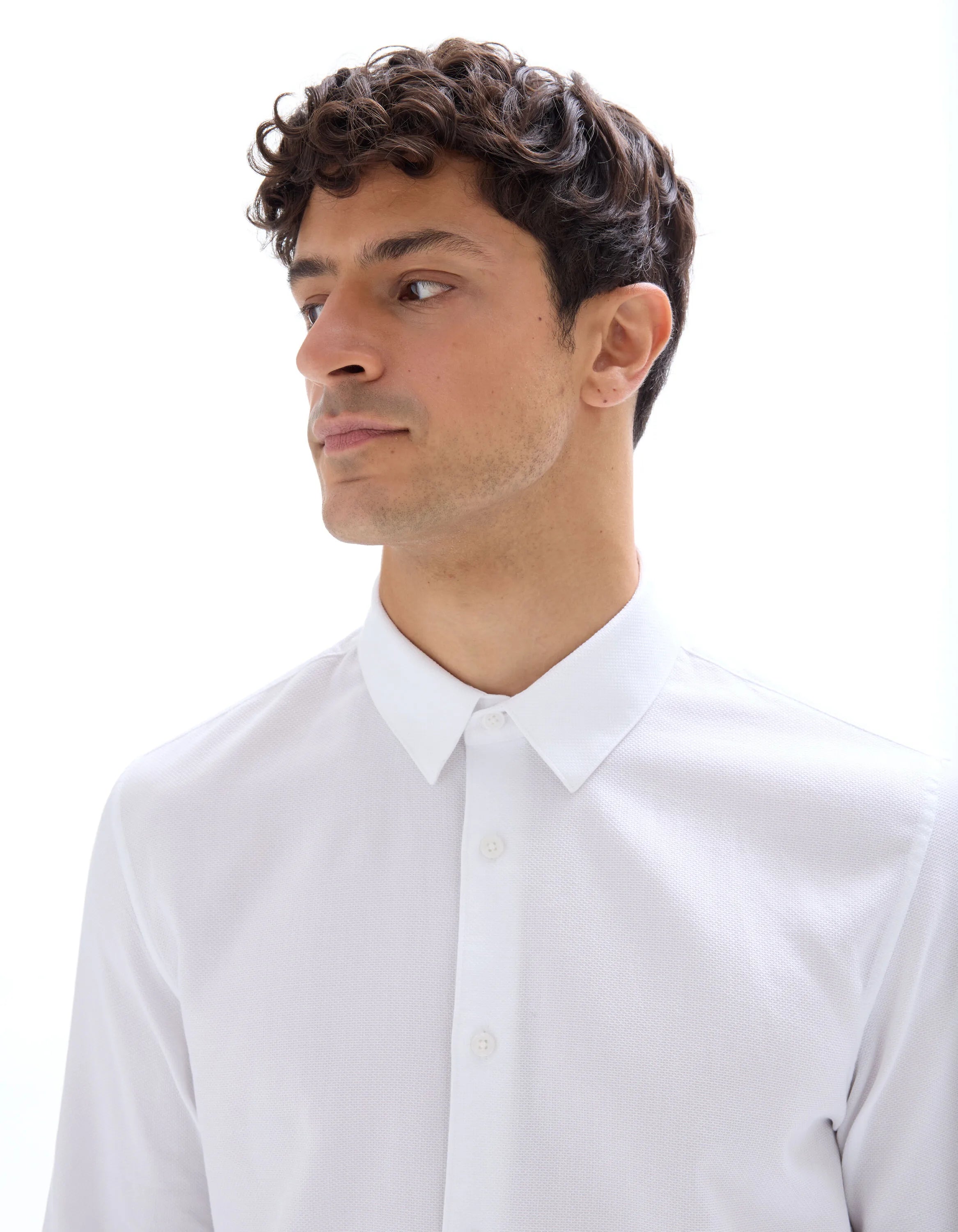Celio_Optical White_Regular-Fit 100% Cotton Honeycomb Shirt_FABEILLE2_OPTICAL WHITE_04