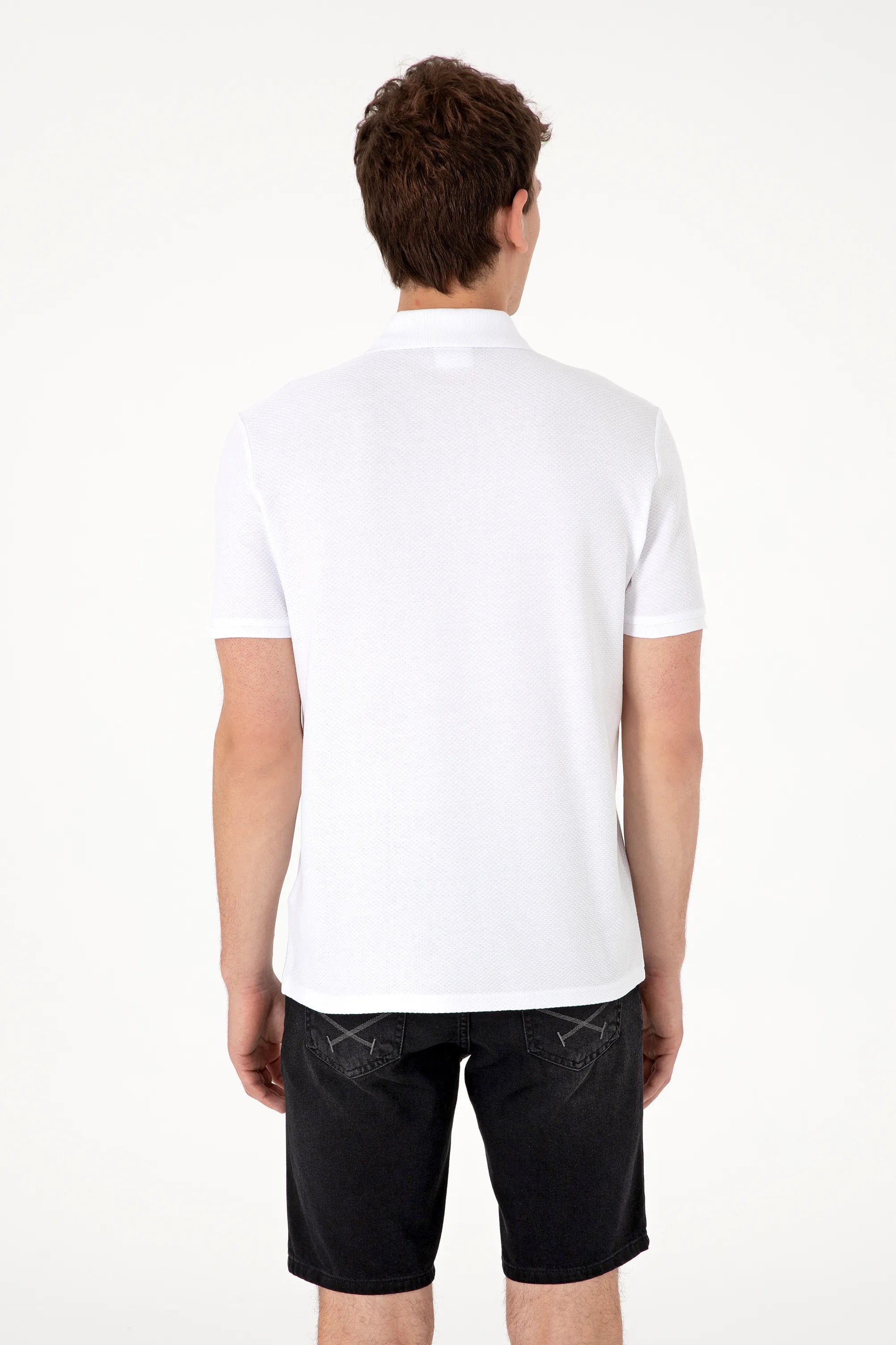 U.S. Polo Assn. White Men White Regular Fit Polo Shirt SKU: G081GL0110 2106339_VR013 Image 05