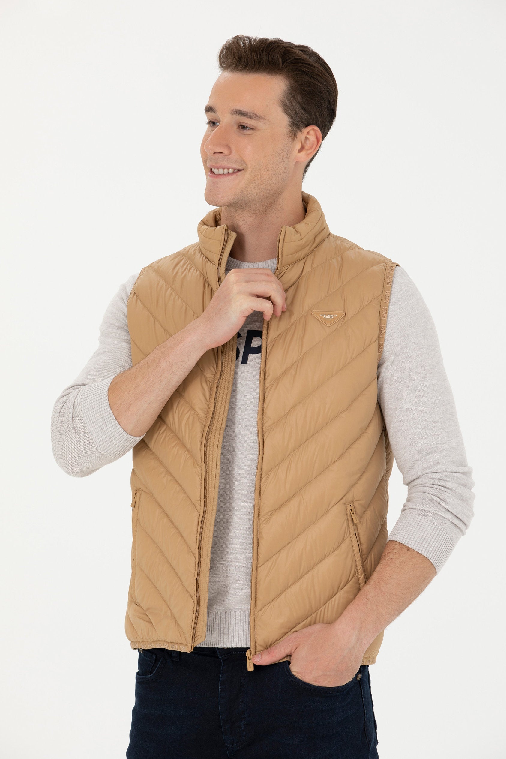 Beige Woven Vest_G081SZ0100 1631409_VR085_05