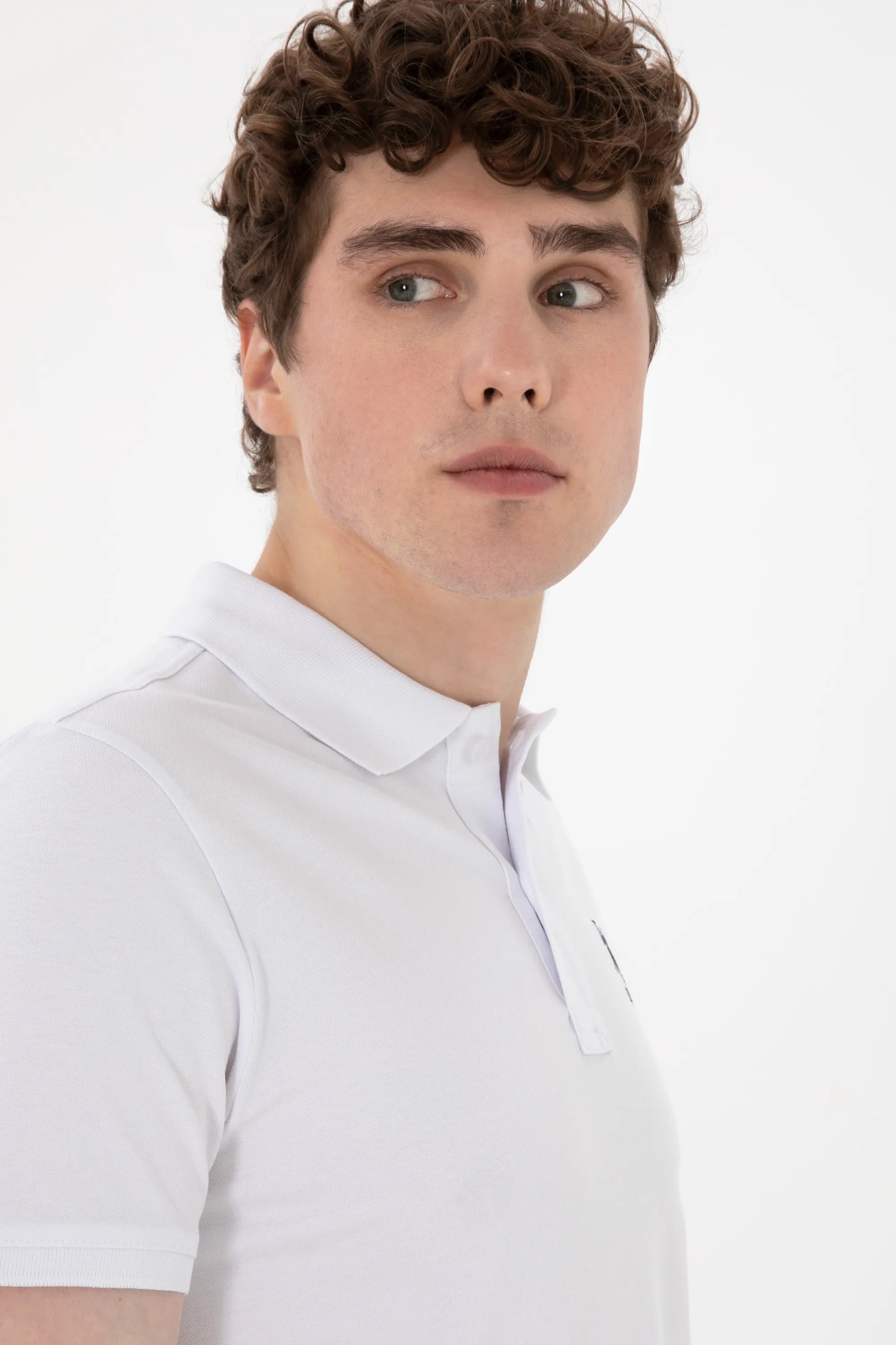 U.S. Polo Assn. White Men White Slim Fit Polo Shirt SKU: G081SZ0110 2084040_VR013 Image 02