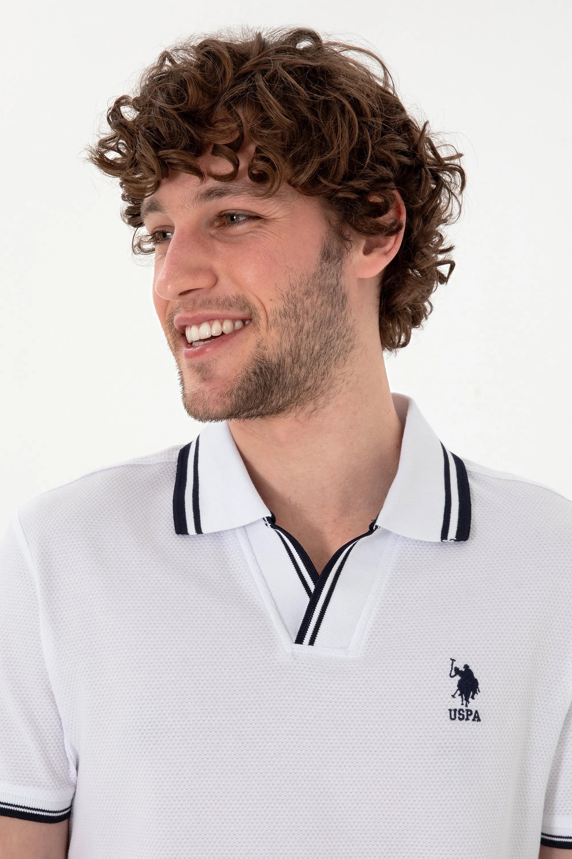 U.S. Polo Assn. White Men White Slim Fit Polo Shirt SKU: G081SZ0110 2085130_VR013 Image 02