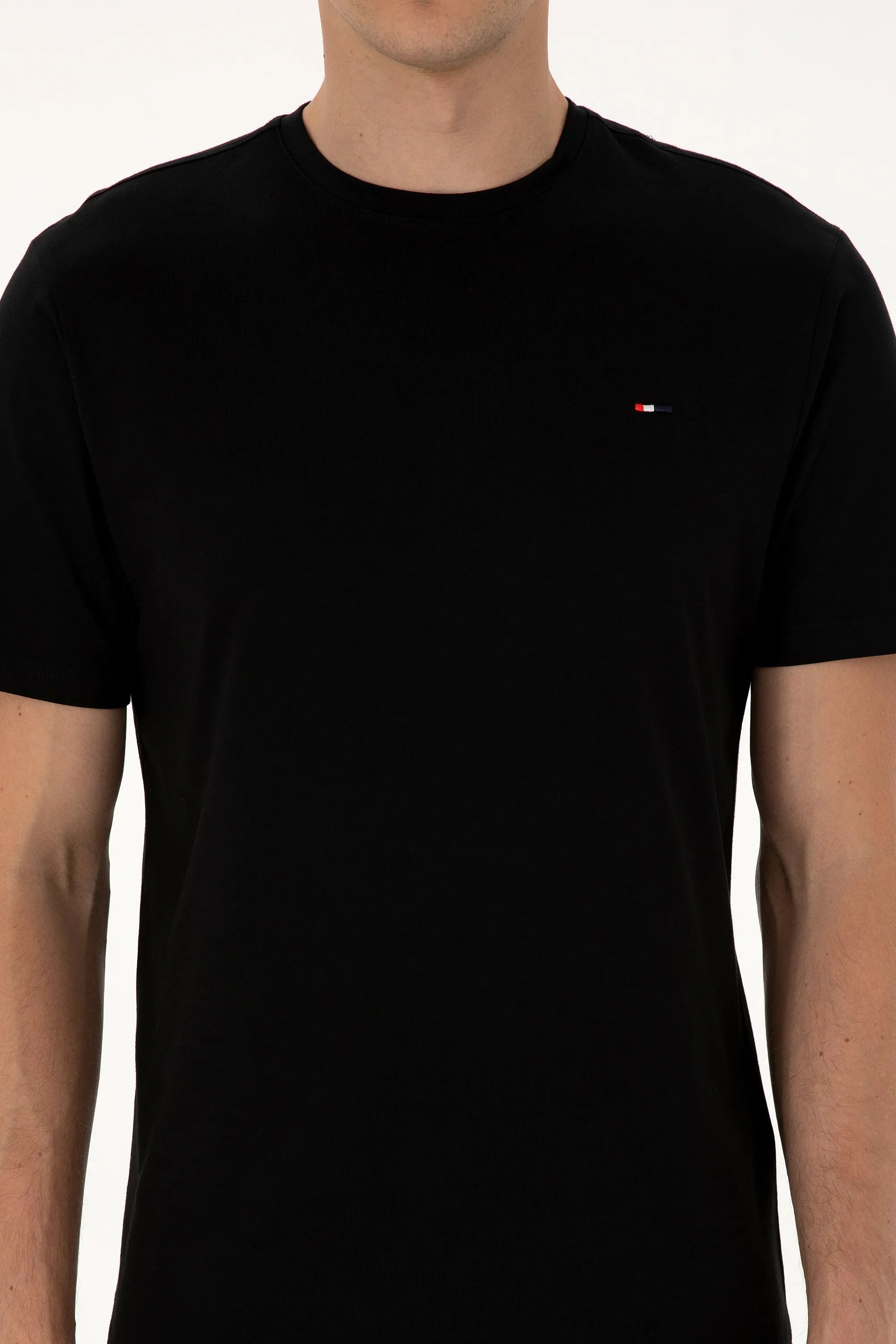 U.S. Polo Assn._Black_Black T-Shirt_G081SZ0110 2225584_VR046_06