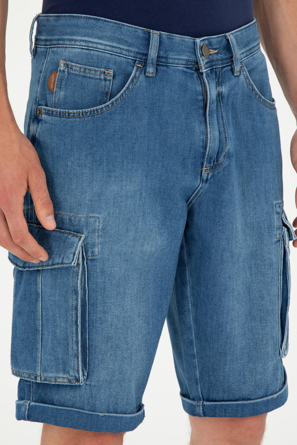 Blue Denim Capri Bermuda_G081SZ0DB0 1923584_DN0021_05