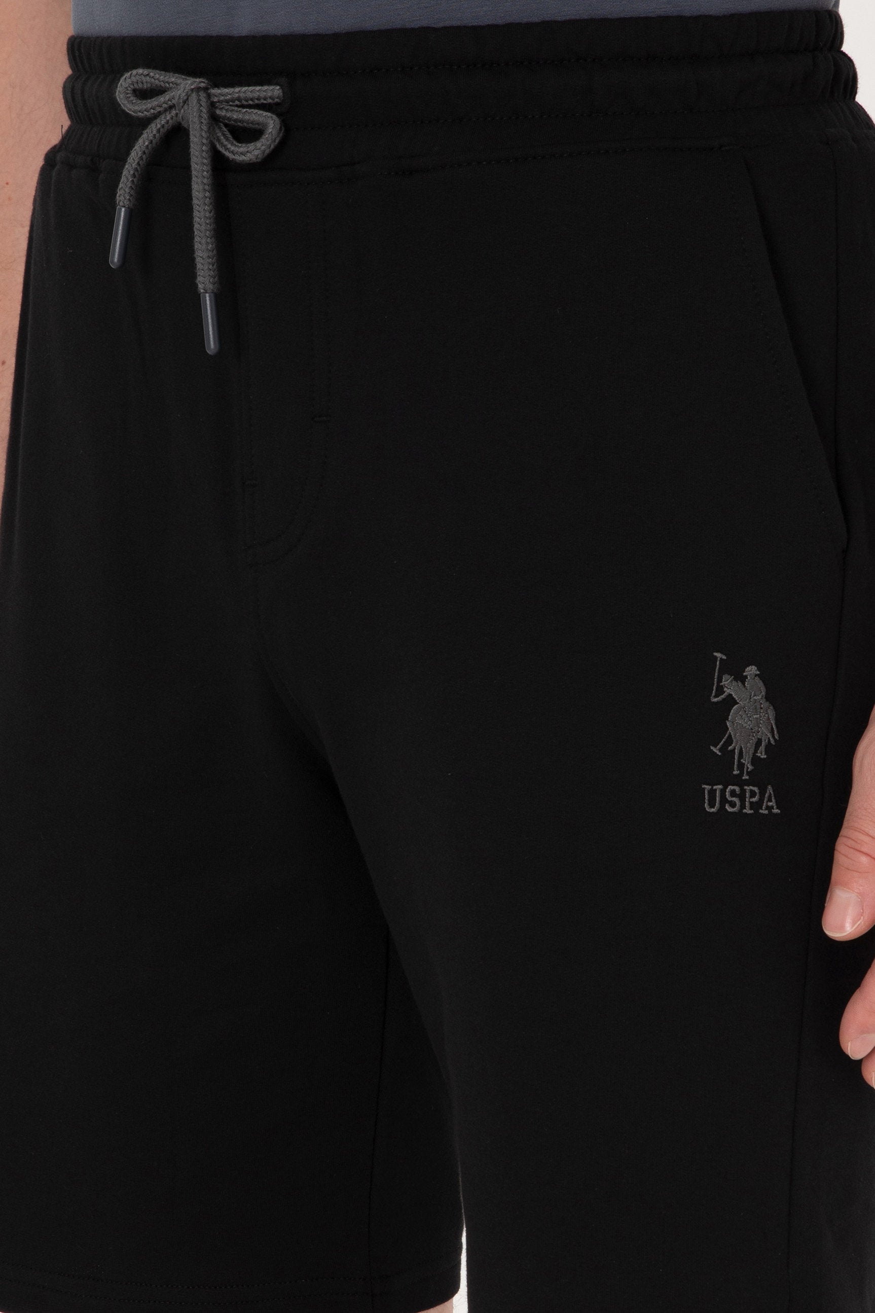 U.S. Polo Assn._Black Knitted Short_G081SZ0OS0 2084715_VR046_05