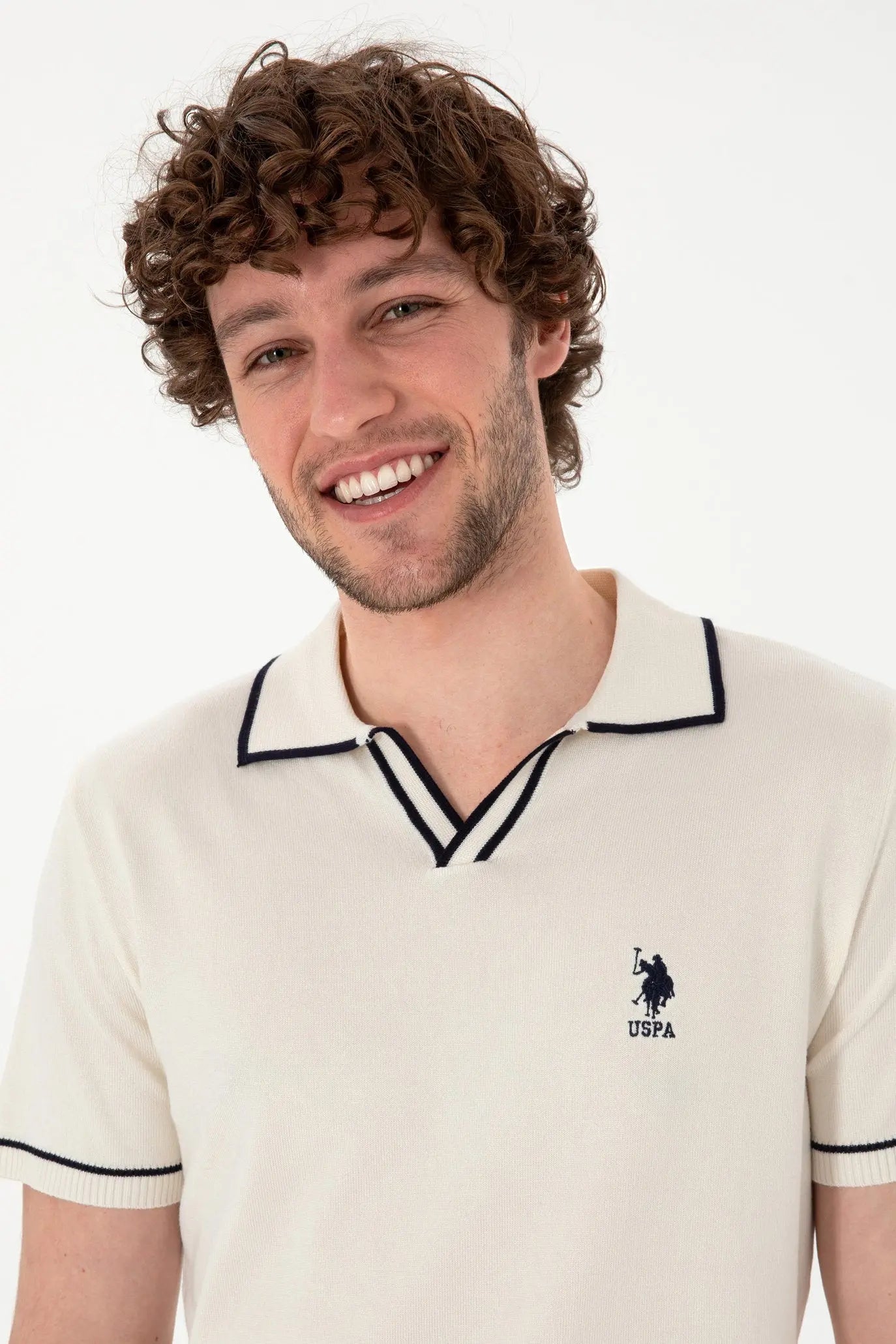 U.S. Polo Assn._Cream Polo Shirt_G081SZ0TK0 2100068_VR071_02