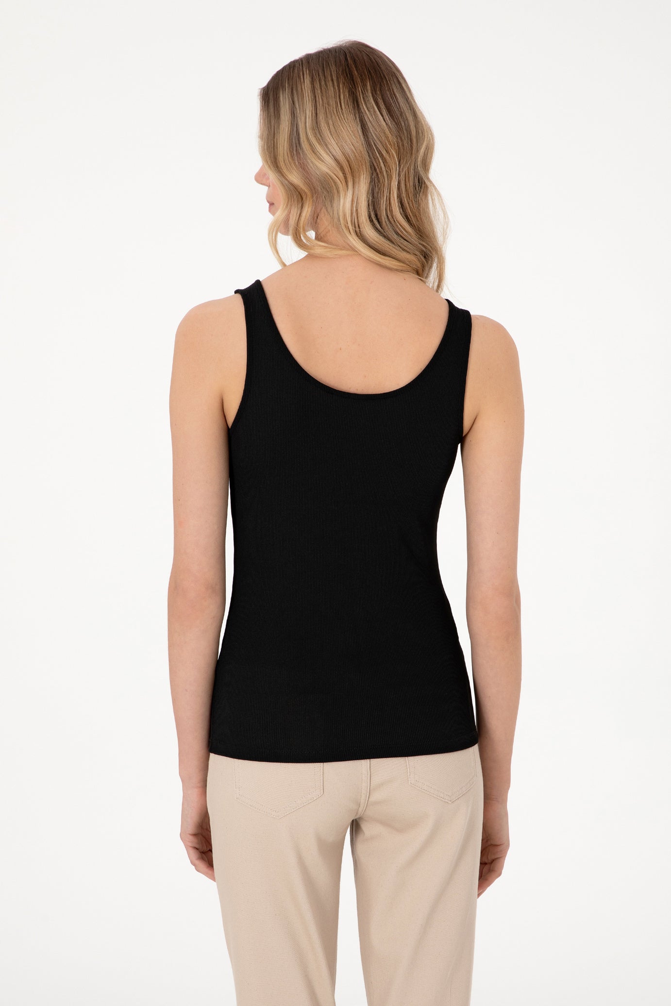 U.S. Polo Assn._Black_T-Shirt_G082SZ0110 2109798_VR046_05