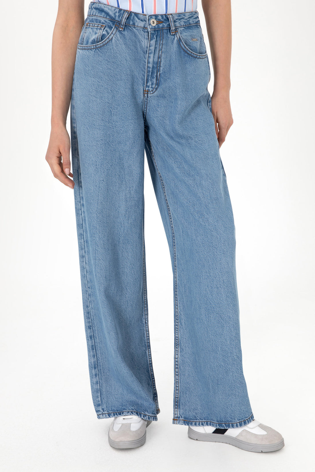 U.S. Polo Assn._Light Blue Denim Trouser_G082SZ0800 2114663_DN0021_02