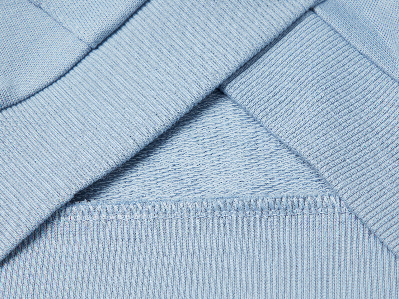 Benetton_Light Blue_Cotton Tracksuit with Logo_G503X-GF010S_0W2_04