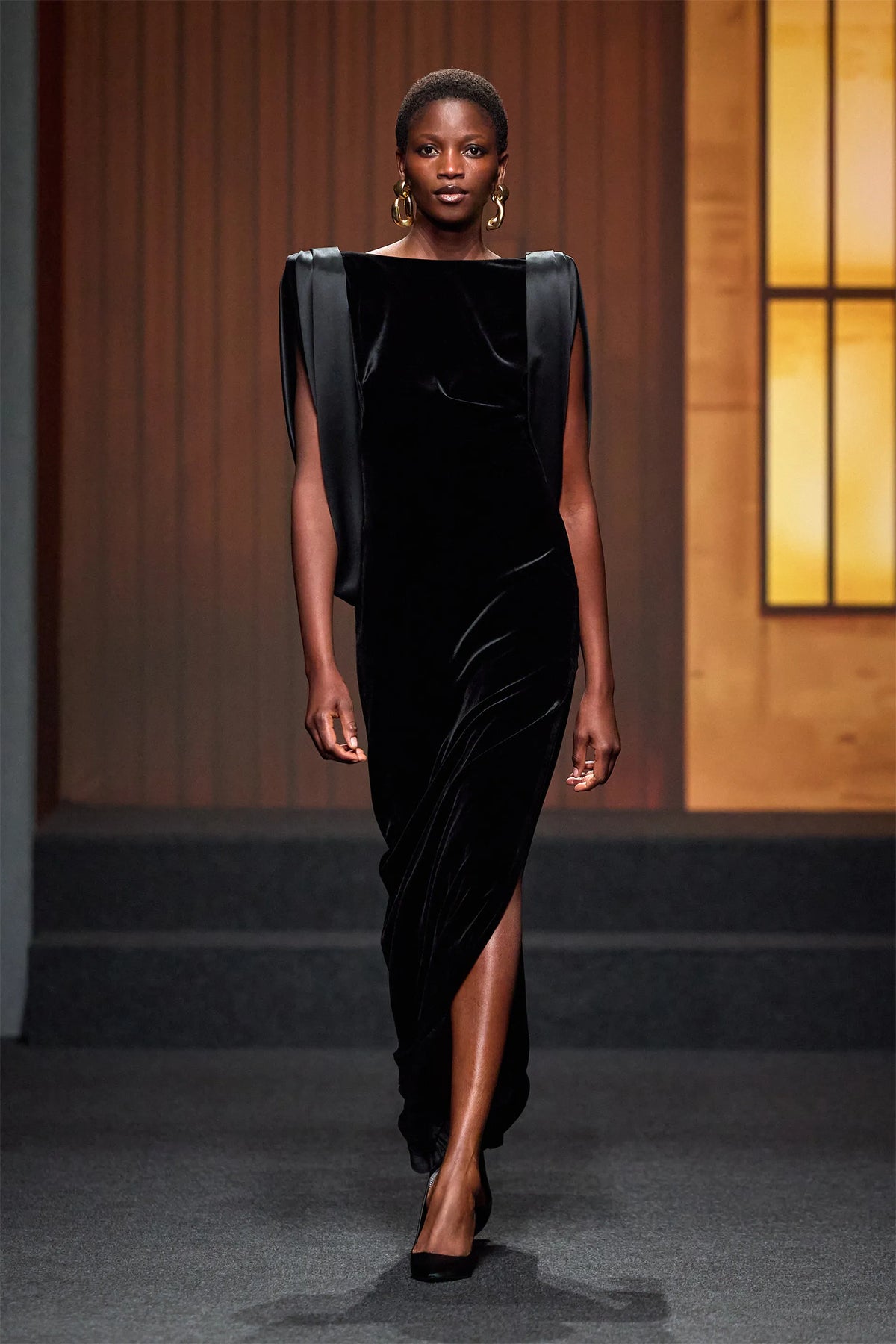 Luisa Spagnoli Nero/Nero Women Gemella Open-Back Maxi Dress - Fashion Show SKU: GEMELLA_0101 0101 Image 06