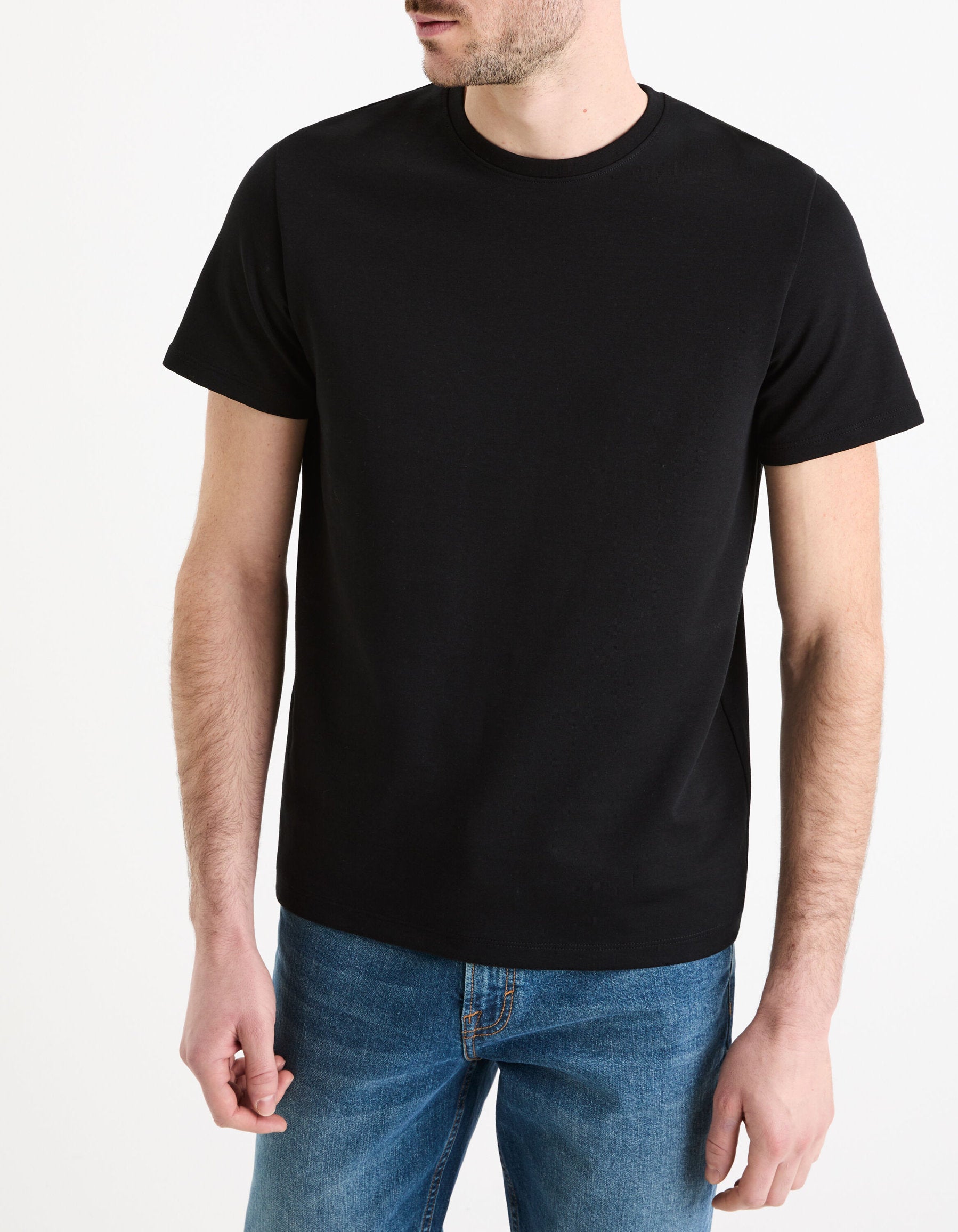 Celio_Straight Crew Neck Cotton Blend T-Shirt - Black_GETEBOUDE_BLACK_01