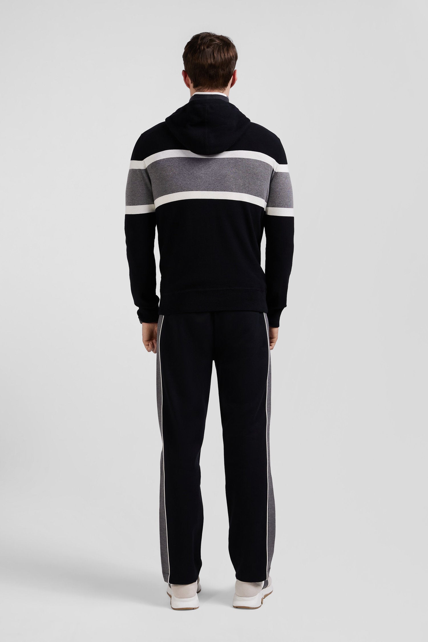 Regular Black Hooded Jumper with Ep10 Jacquard_H24MAIPU0051_NO_04