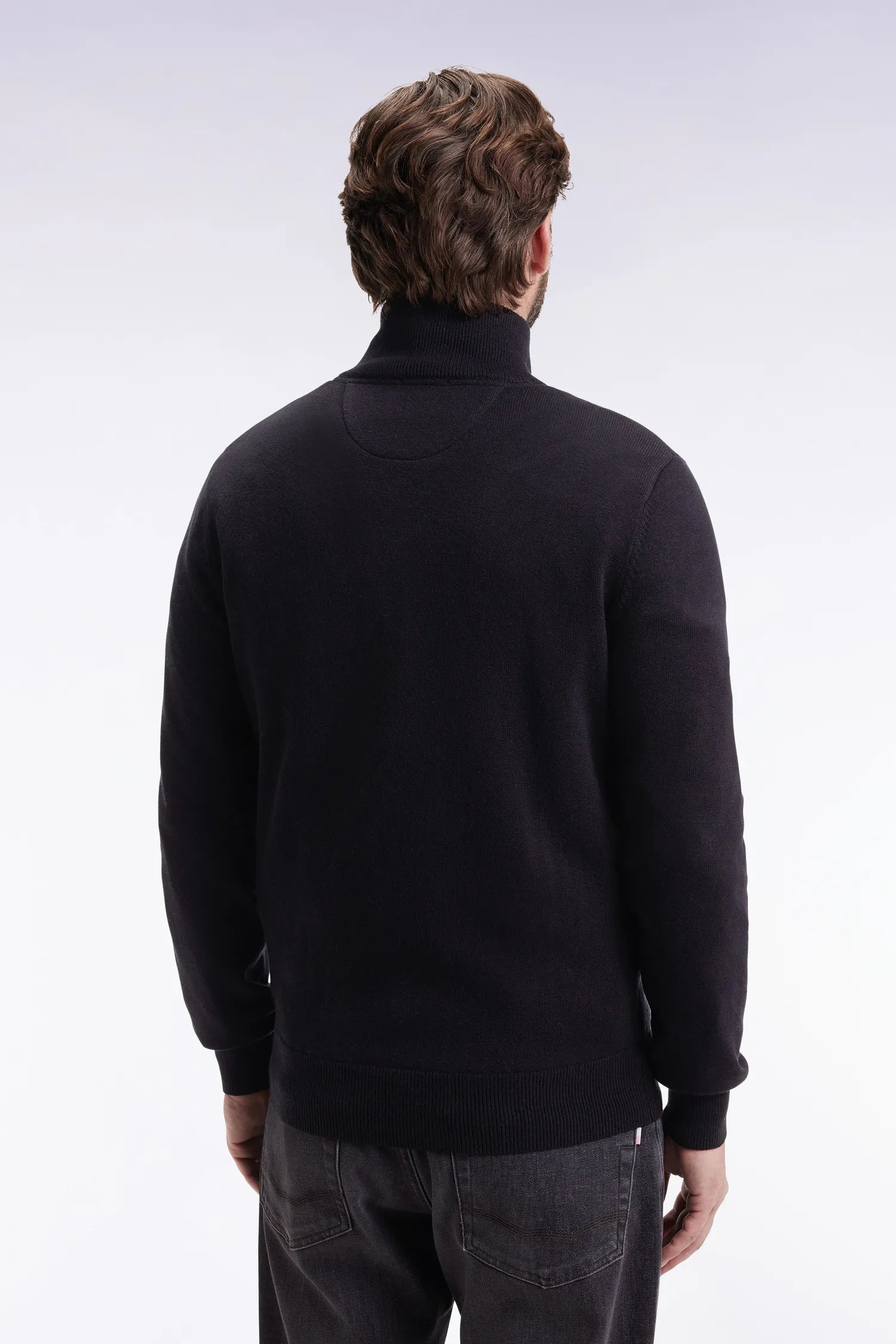 Eden Park_Black_Straight Cut Black Wool and Cotton Zip-Up Cardigan_H25MAICA0001_NO_05