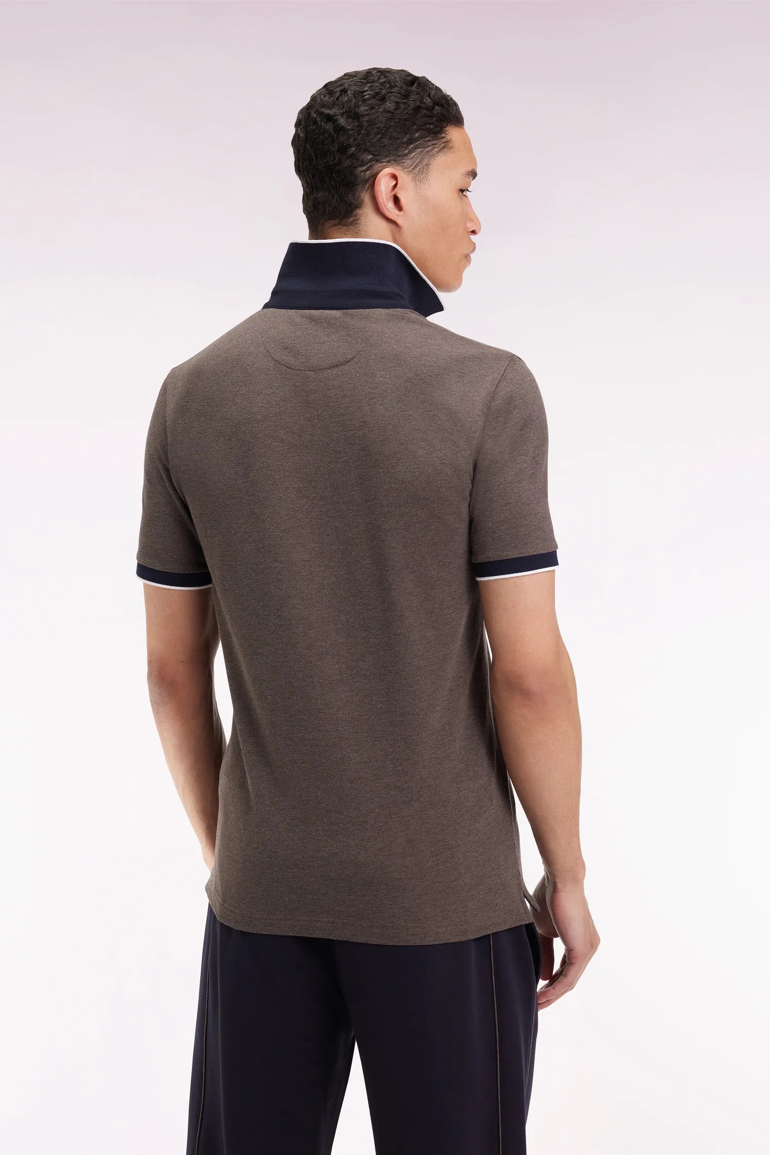 Eden Park_0_Short-Sleeved Polo Shirt in Brown Stretch Cotton PiquŽ Slim Fit_H25MAIPC0027_MAM20_05
