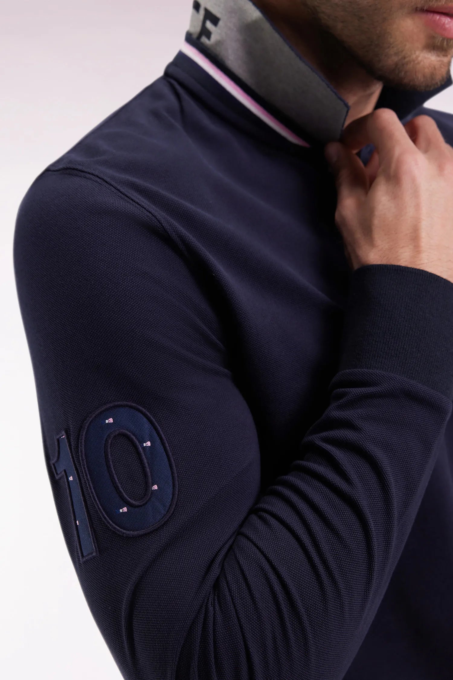 Eden Park_0_Straight-Cut Embroidered Navy Cotton Long-Sleeved Polo Shirt_H25MAIPL0011_BLF_04