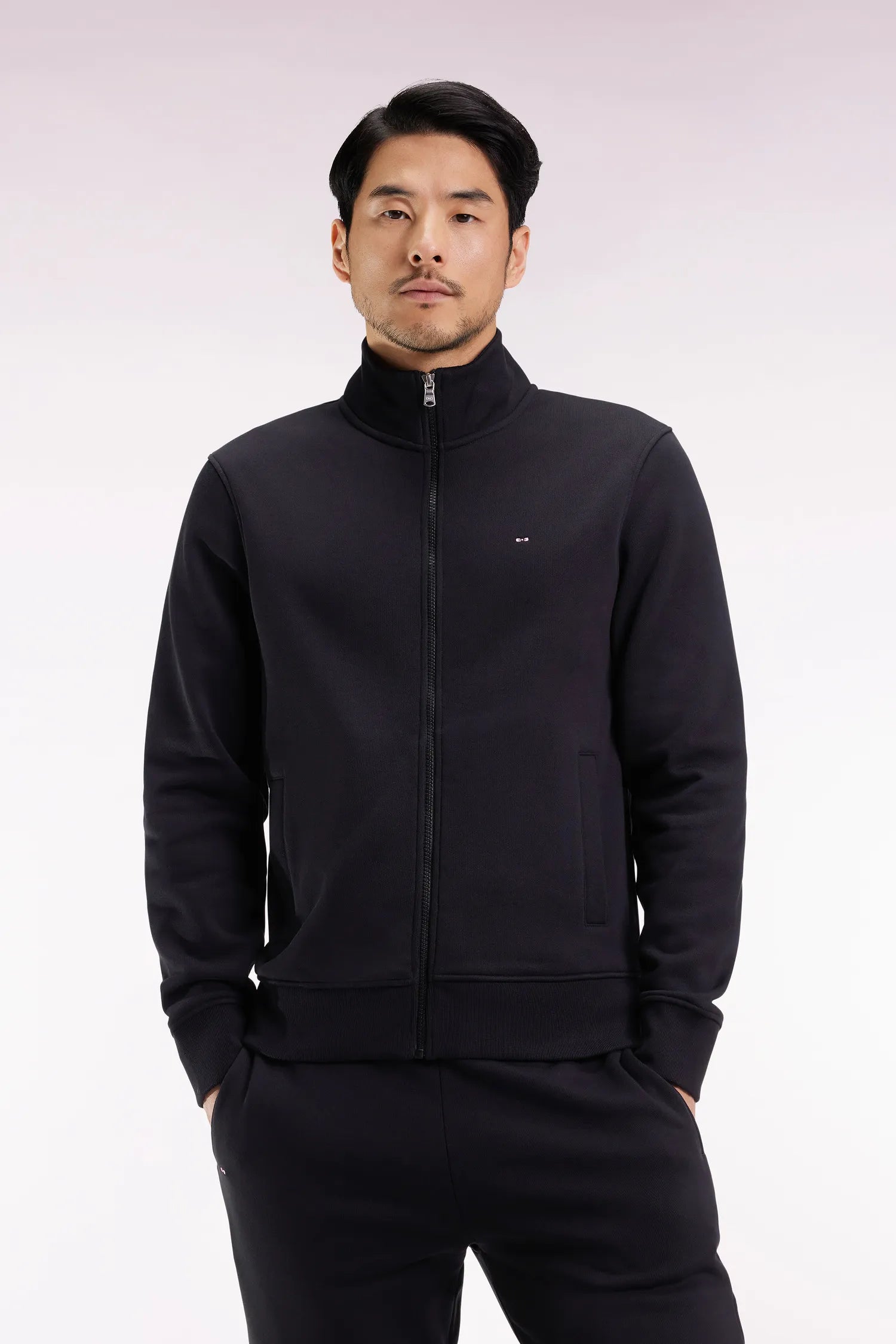 Eden Park_Black_Straight-Cut Black Cotton Zip-Up Sweatshirt_H25MAISW0003_NO_01