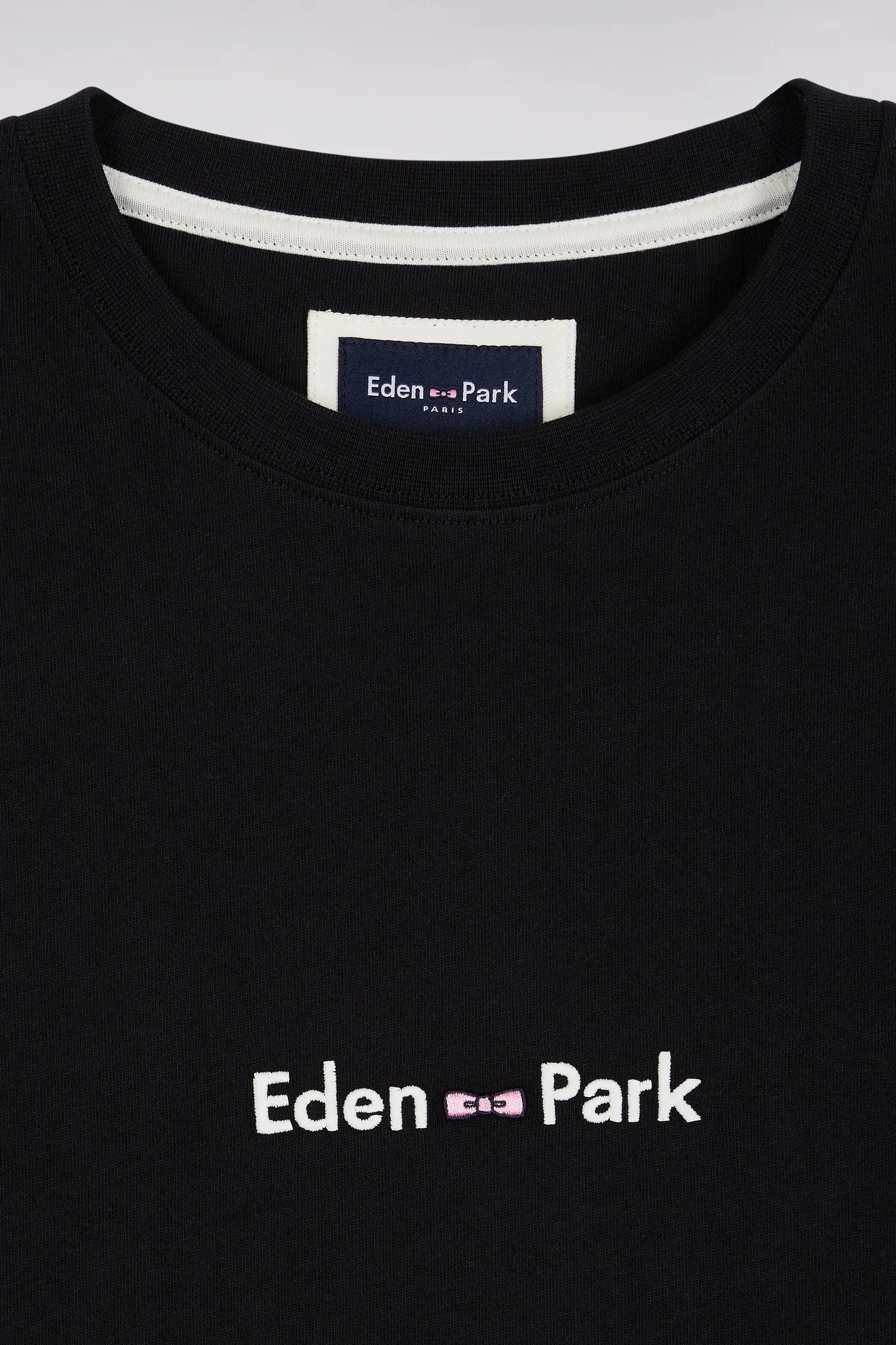 Eden Park_Black_Eden Park Embroidery Short-Sleeved T-Shirt in Black Cotton_H25MAITC0017_NO_02