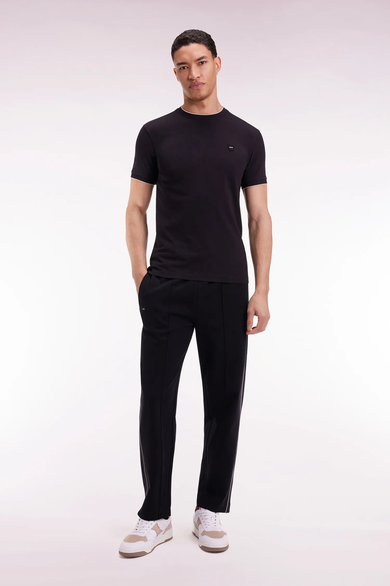 Eden Park_0_Short-Sleeved Black Stretch Cotton T-Shirt with Slim Fit_H25MAITC0029_NO_01