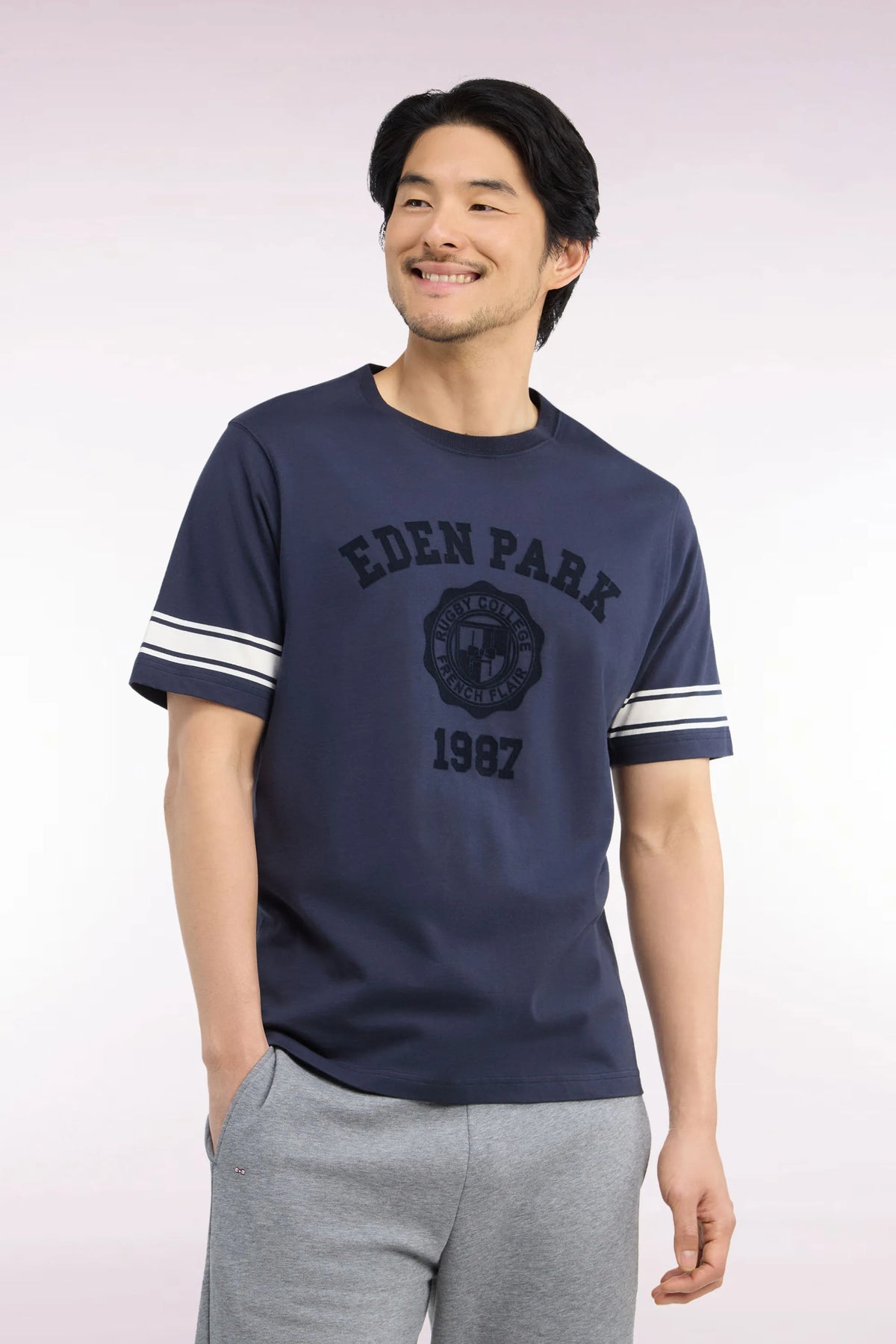 Eden Park 0 Men Short-Sleeved Navy Cotton T-Shirt with Straight Cut SKU: H26MAITC0025_BLF Image 03
