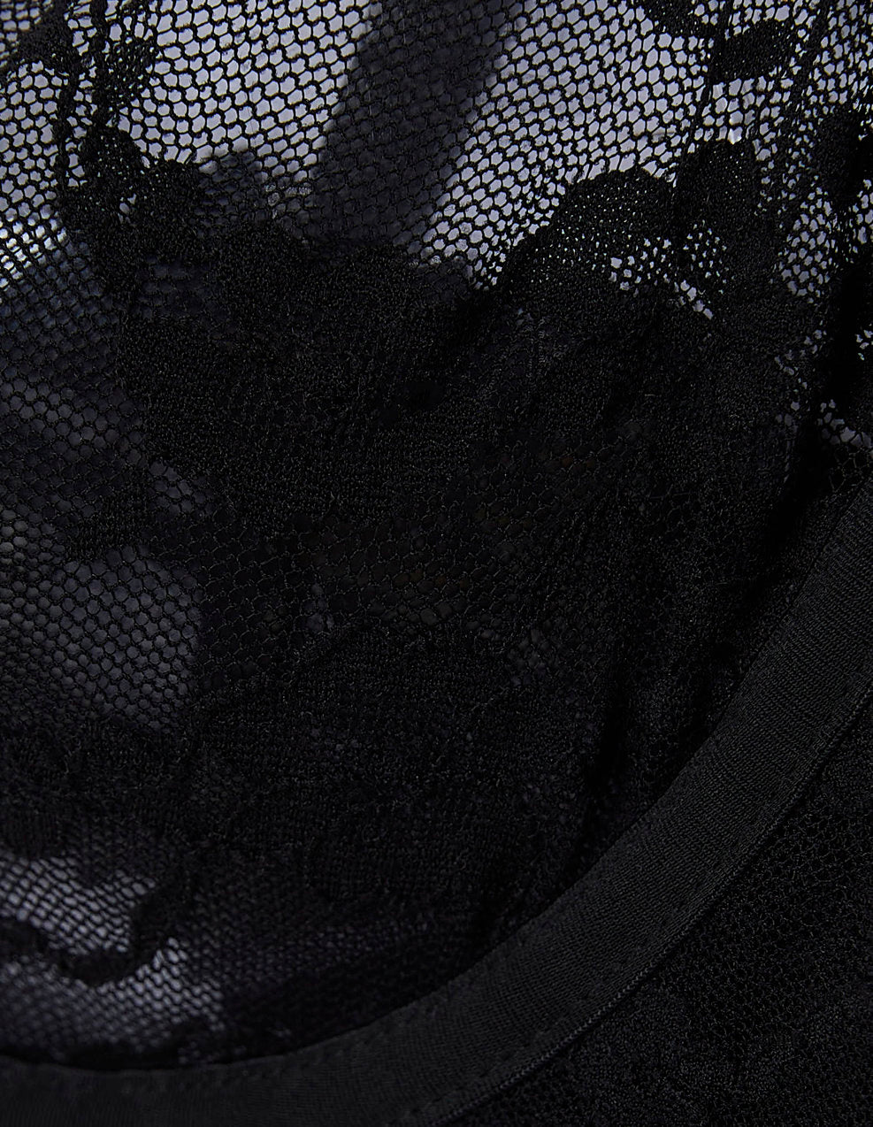 Yamamay_Fancy Lace Non-Padded Balcony Bra in Stretch Lace with Underwire_IBAD181007_072_05