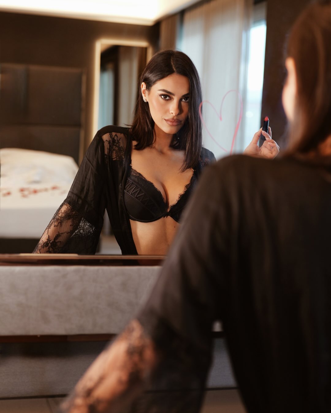 Yamamay_Black_Preformed Balconette Bra with Underwire in Different Cup Sizes - Desire_IBAD191005_072_09