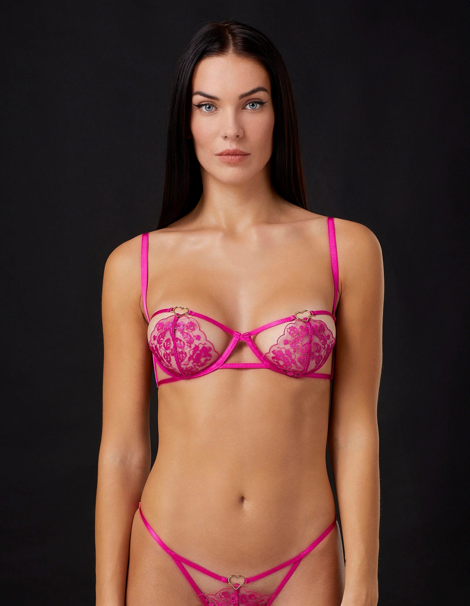 Yamamay_PrivŽ - Secret Heart Underwired Semi-Open Balcony with Unpadded Cups_IBLD181002_040_02