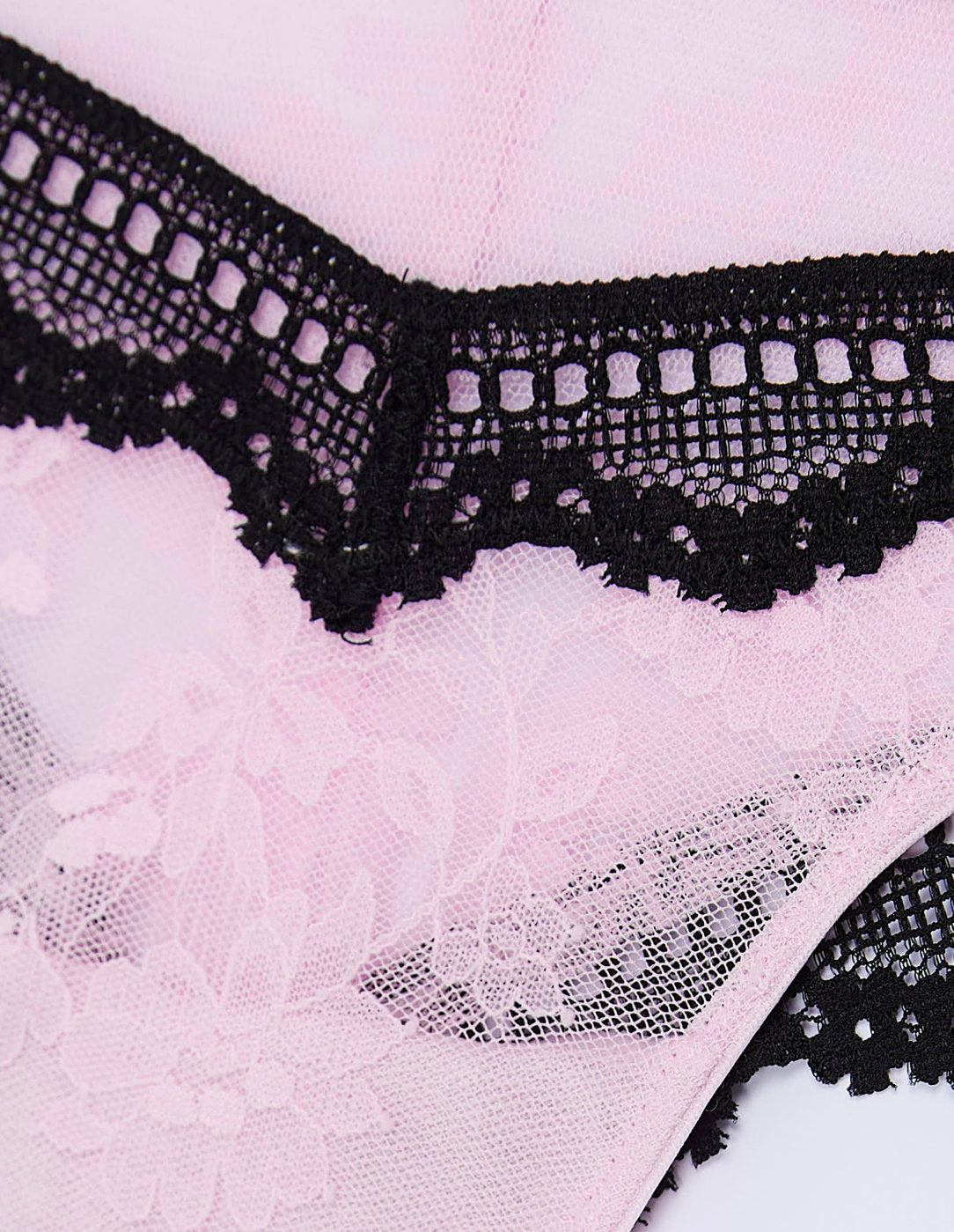 Yamamay_Lily Lace Brazilian Briefs with Recycled Fibers_IBND181010_900_06