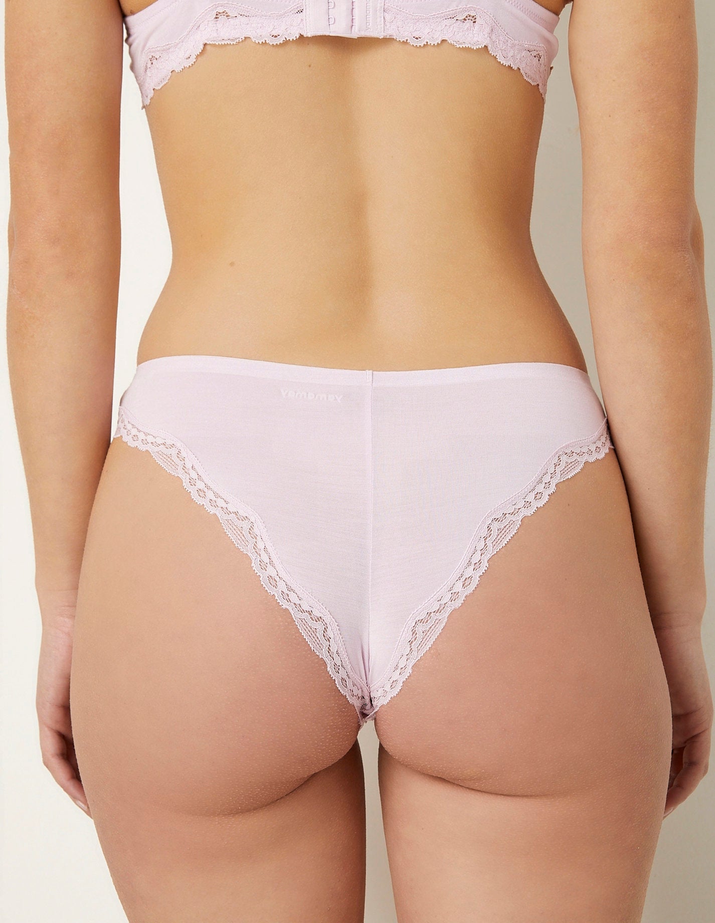 Yamamay_Modal & Silk Brazilian Briefs_IBND181013_900_04