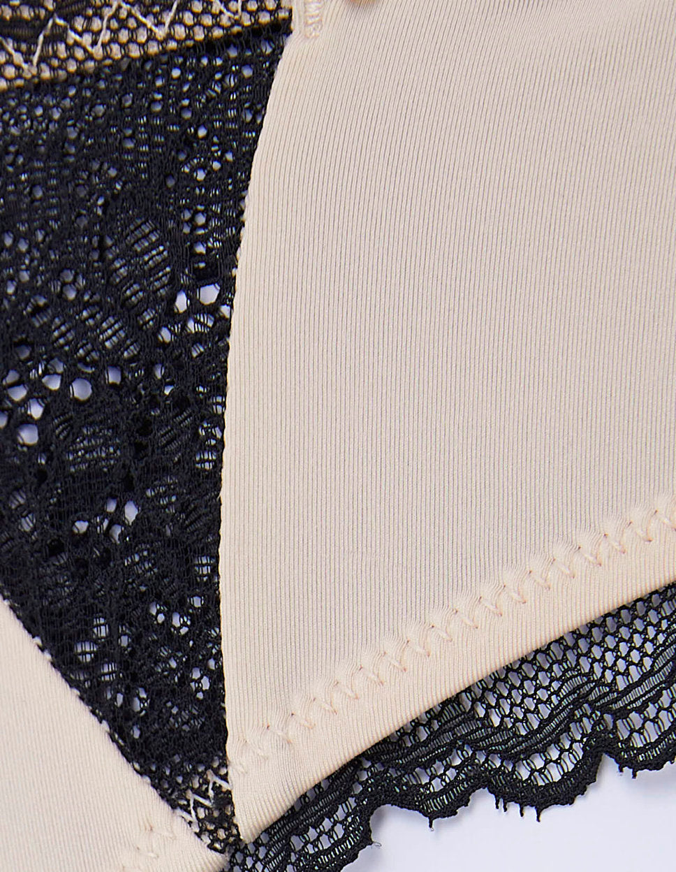 Yamamay_Camille Brazilian Briefs in Stretch Microfiber and Lace_IBND181020_088_06