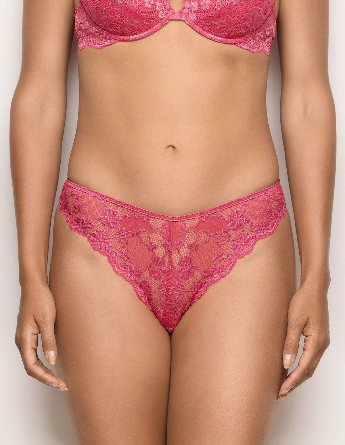 Yamamay_Fuchsia_Brazilian Lace Panties in Mauve Pink Ð Primula Color_IBND183004_040_03