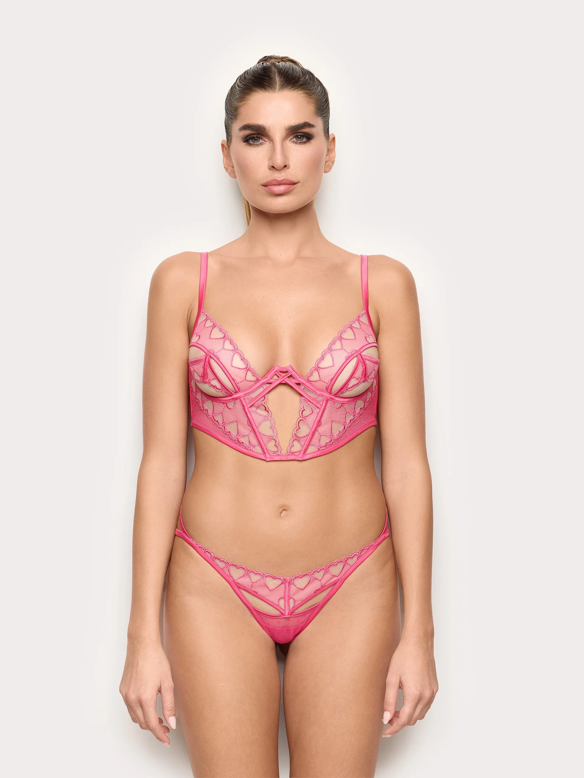 Yamamay_Fuchsia_Brazilian Embroidered Tulle Jacket - Priv� Beloved_IBND191009_040_02