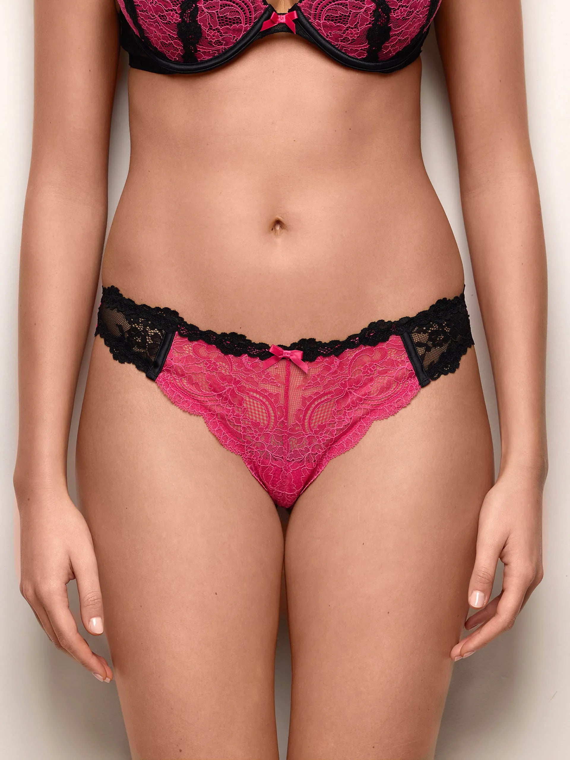 Yamamay_Fuchsia_Brasiliana - Caprice_IBND191012_040_03