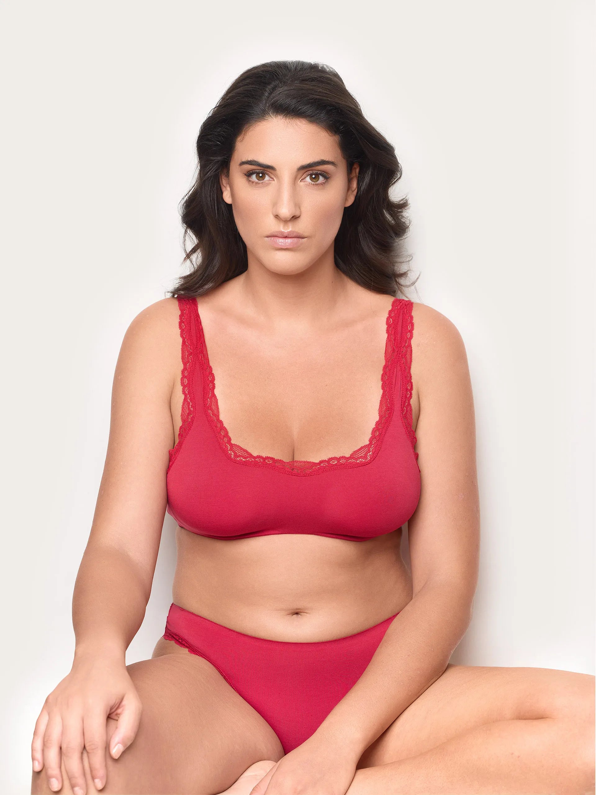 Yamamay_Ruby Red_Tencel¨ Modal Flexible Underwired Unlined Bralette with Silk_IBRD184003_909_01
