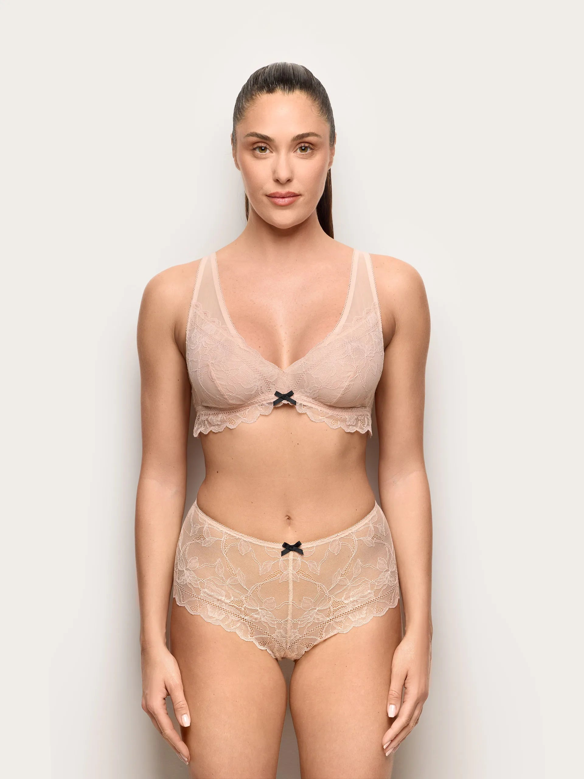 Yamamay_Pale Pink_Lace Culottes - Elodie_ICUD191007_090_02