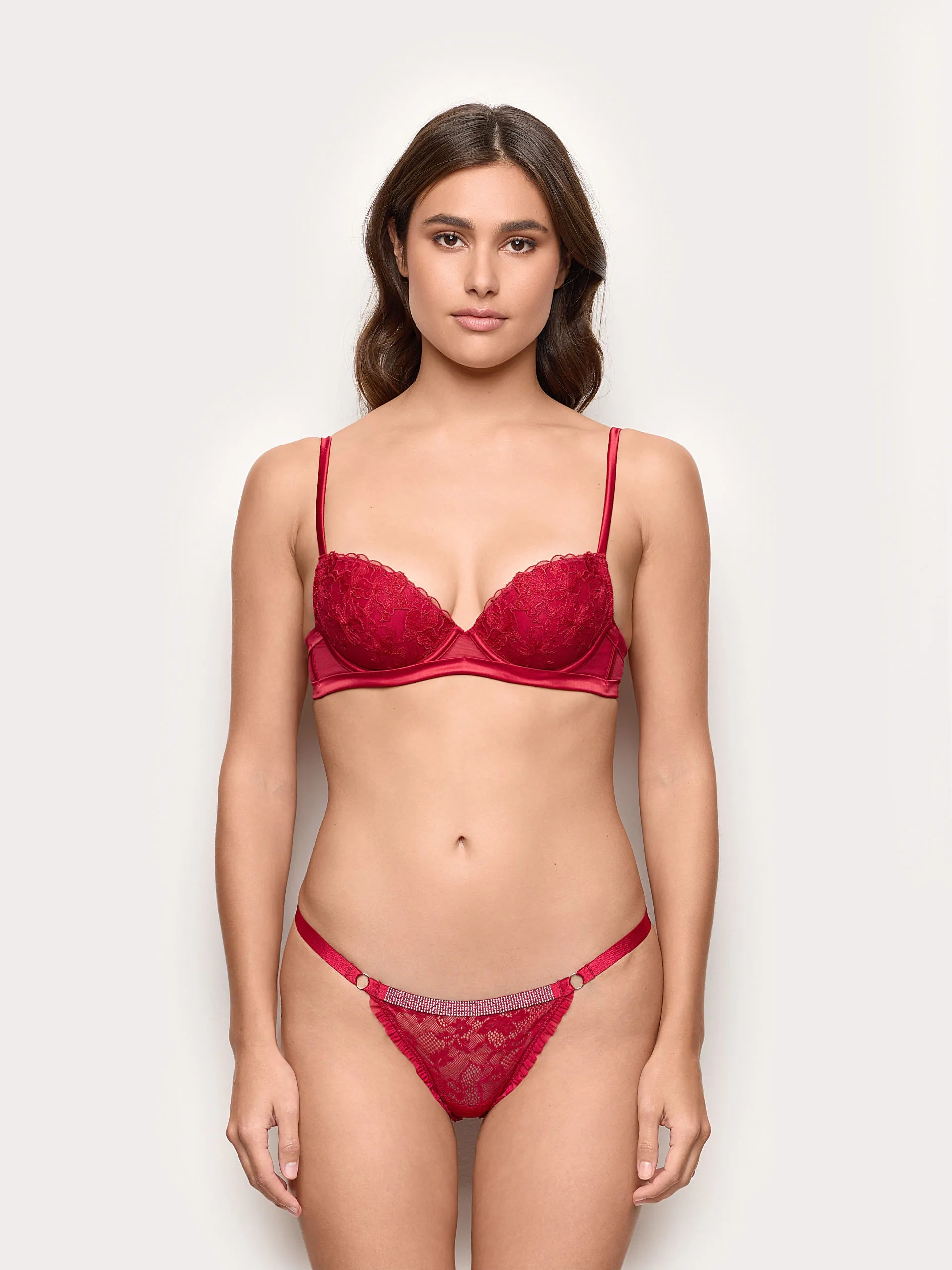 Yamamay_Ruby Red_Red Lace Jewel Thong Jolly_IPED184004_909_02