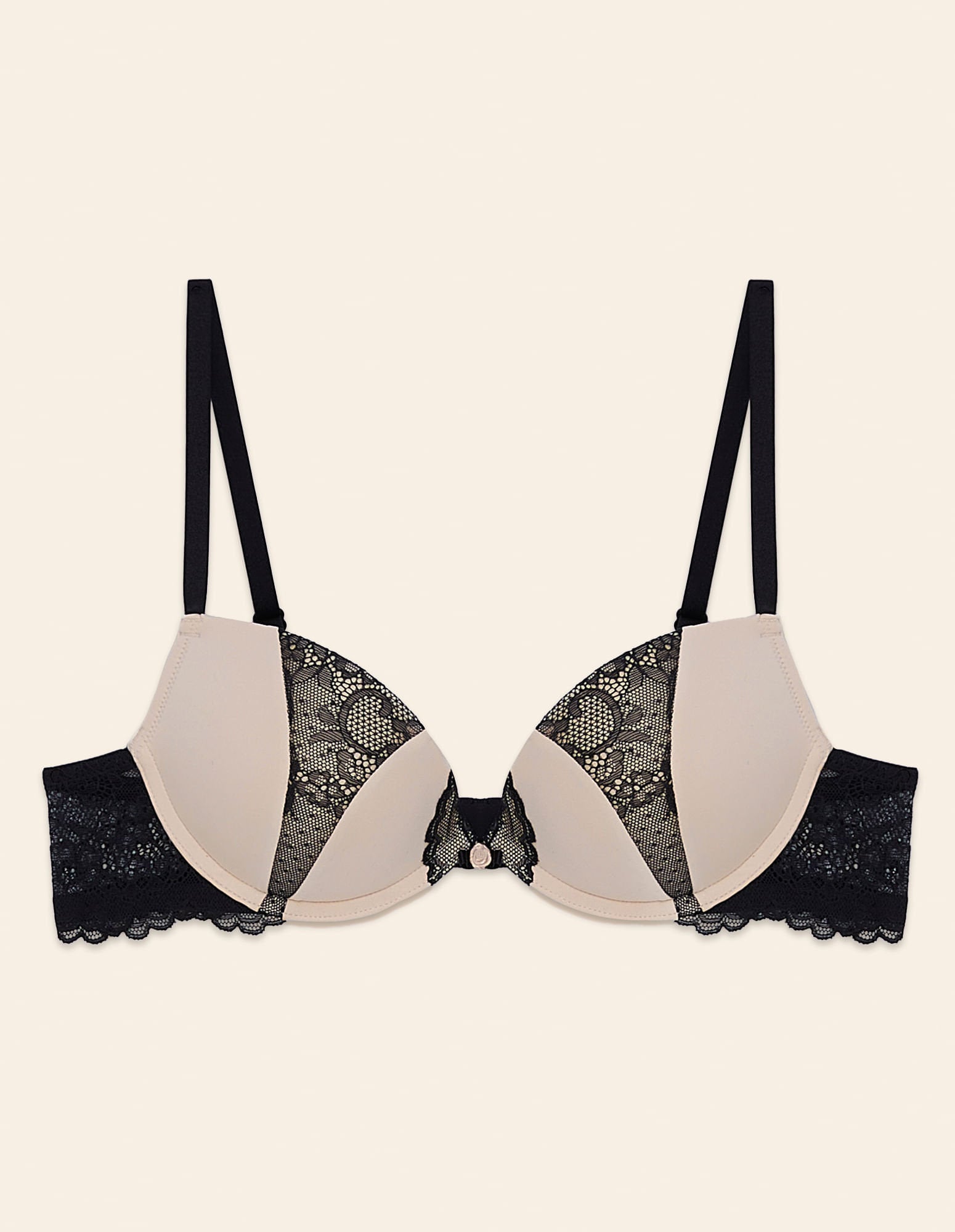 Yamamay_Push Up with Underwire and Camille Antibacterial Graduated Cup_IPUD181017_088_01