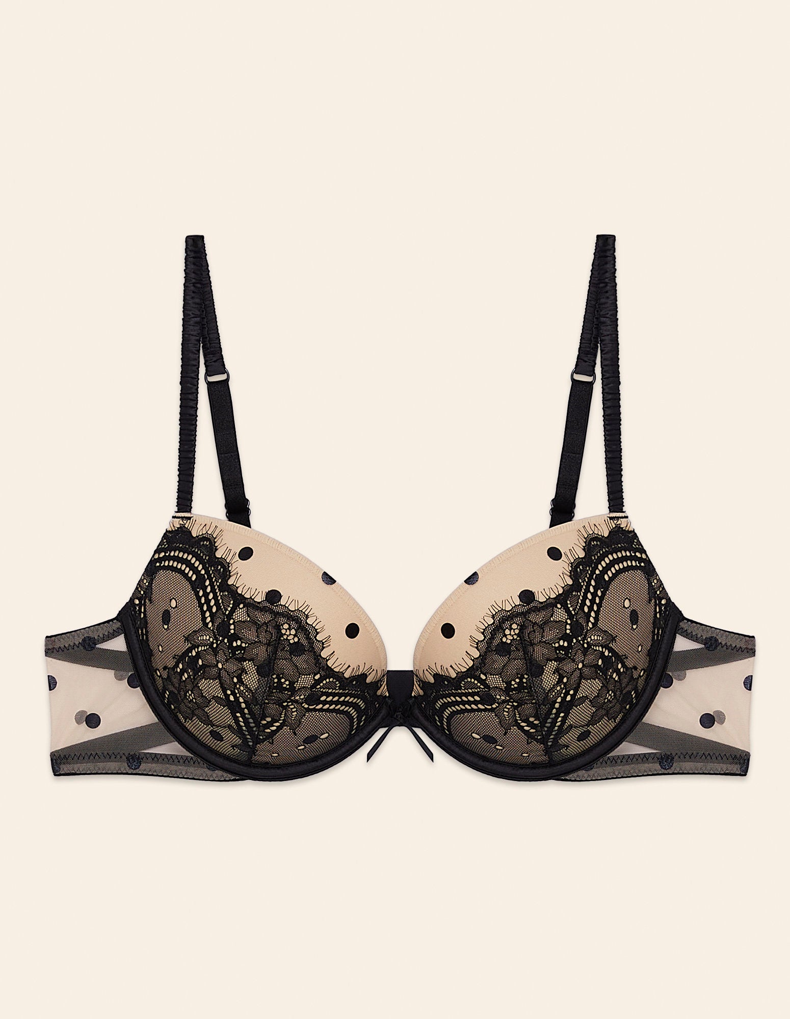 Yamamay_Delice Push-Up Bra with Graduated Cup and Underwire_IPUD181019_075_04